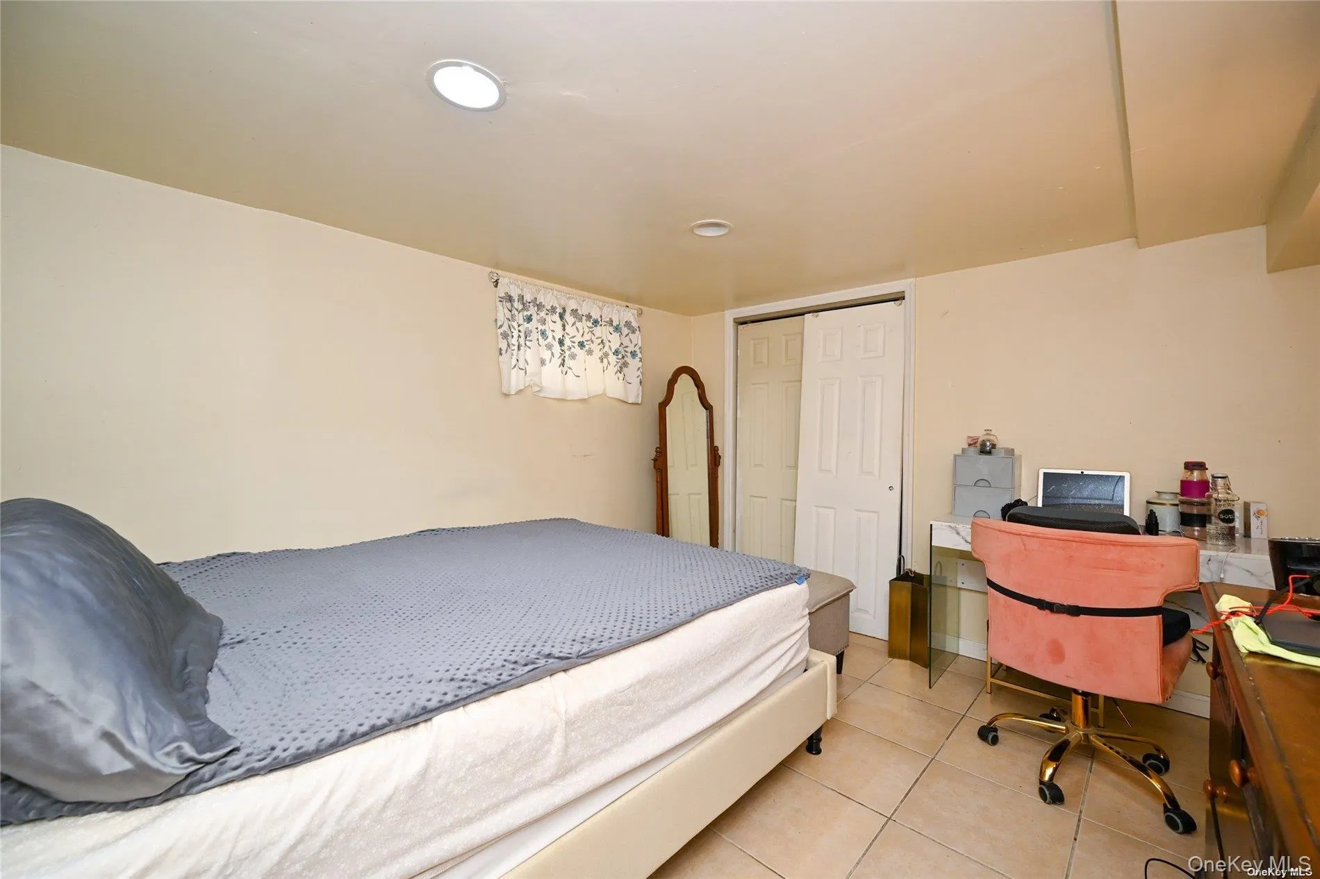 138-23 233rd Street, New York, NY, 3 Bedrooms Bedrooms, 6 Rooms Rooms,2 BathroomsBathrooms,Residential,For Rent,233rd,0,1033453 138-23 233rd Street, New York, NY, 3 Bedrooms Bedrooms, 6 Rooms Rooms,2 BathroomsBathrooms,Residential,For Rent,233rd,0,1033453