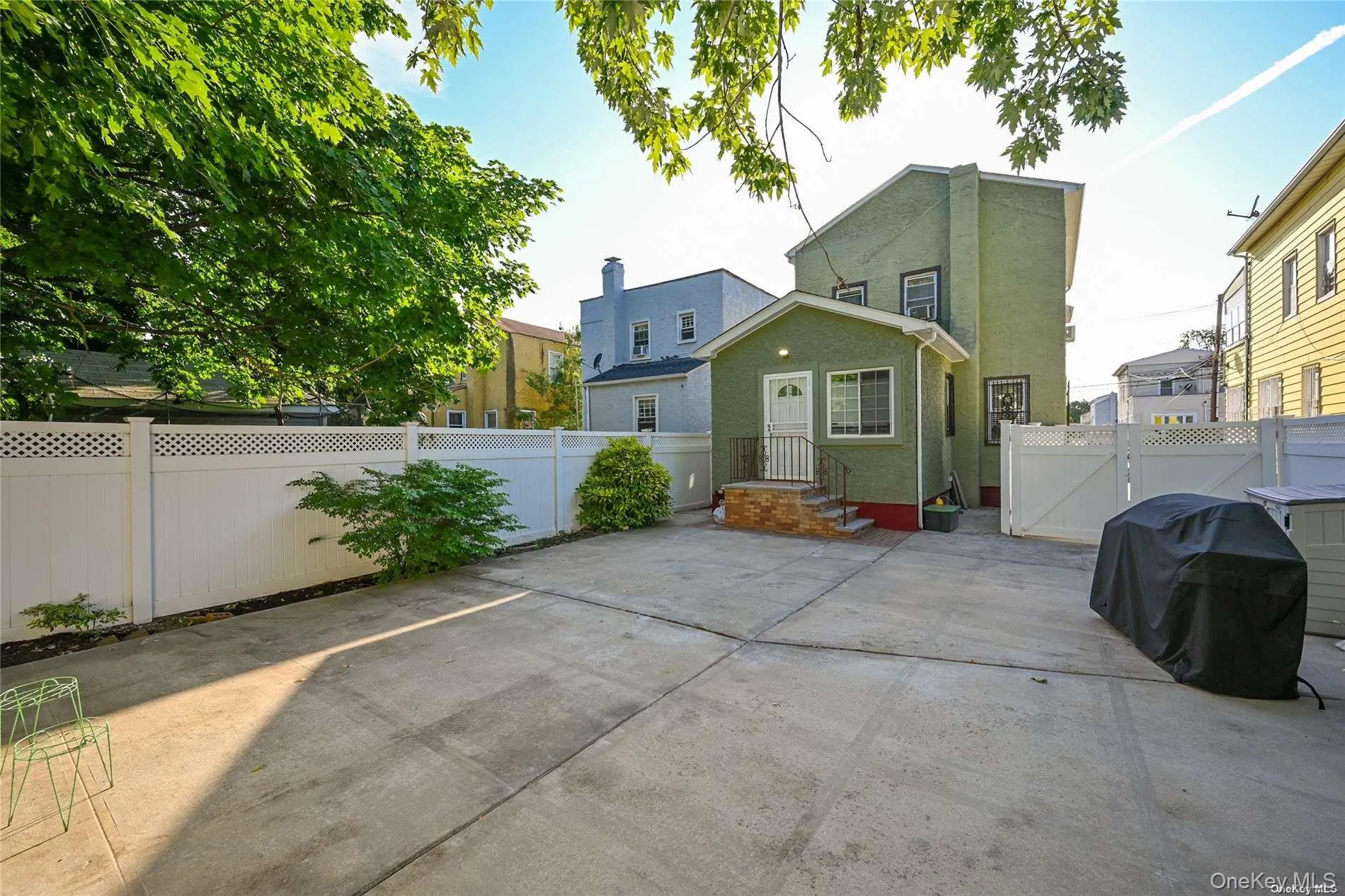 138-23 233rd Street, New York, NY, 3 Bedrooms Bedrooms, 6 Rooms Rooms,2 BathroomsBathrooms,Residential,For Rent,233rd,0,1033453 138-23 233rd Street, New York, NY, 3 Bedrooms Bedrooms, 6 Rooms Rooms,2 BathroomsBathrooms,Residential,For Rent,233rd,0,1033453