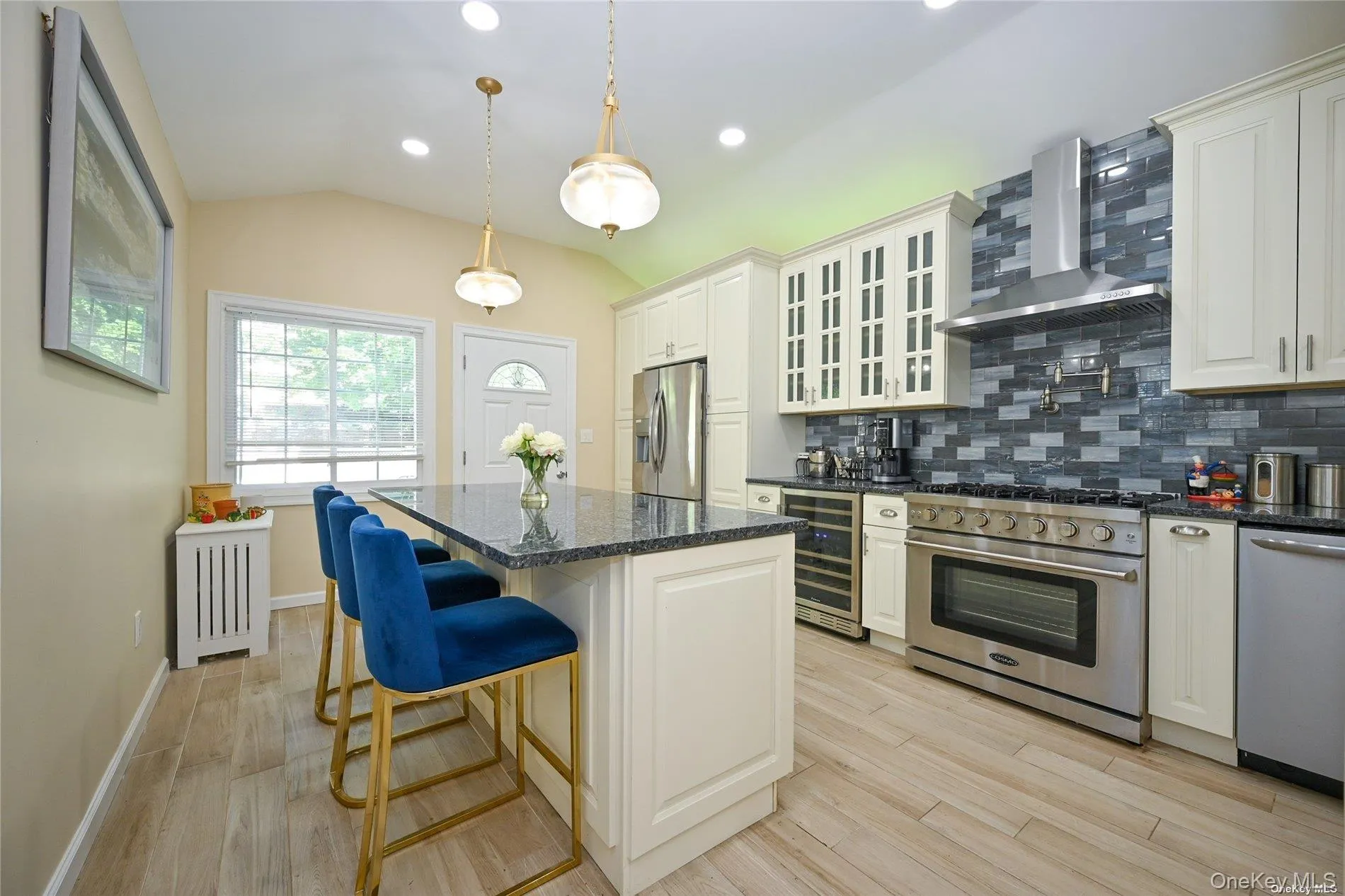 138-23 233rd Street, New York, NY, 3 Bedrooms Bedrooms, 6 Rooms Rooms,2 BathroomsBathrooms,Residential,For Rent,233rd,0,1033453 138-23 233rd Street, New York, NY, 3 Bedrooms Bedrooms, 6 Rooms Rooms,2 BathroomsBathrooms,Residential,For Rent,233rd,0,1033453