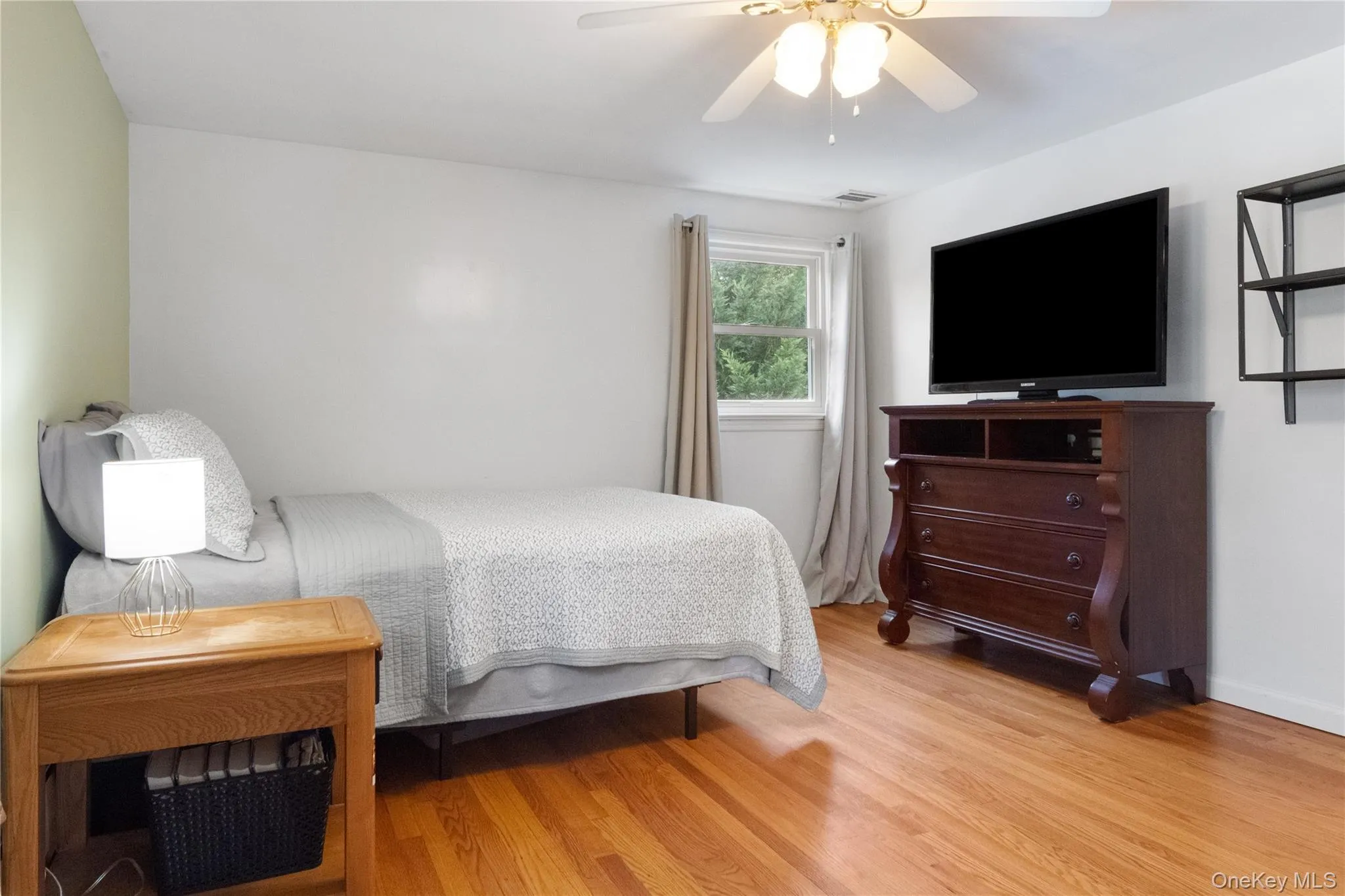 23 Wheeler Place, Clarkstown, NY, 6 Bedrooms Bedrooms, 12 Rooms Rooms,4 BathroomsBathrooms,Residential,For Rent,Wheeler,0,1033455 23 Wheeler Place, Clarkstown, NY, 6 Bedrooms Bedrooms, 12 Rooms Rooms,4 BathroomsBathrooms,Residential,For Rent,Wheeler,0,1033455