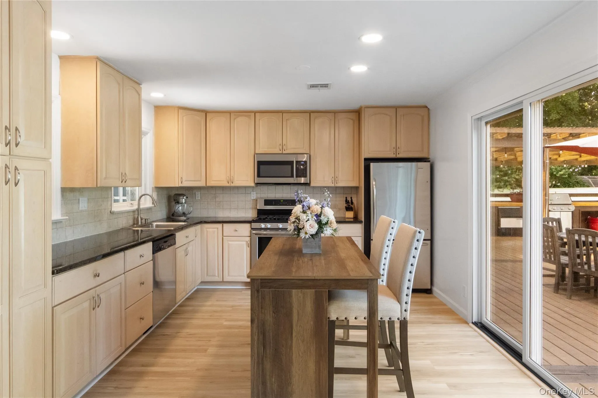 23 Wheeler Place, Clarkstown, NY, 6 Bedrooms Bedrooms, 12 Rooms Rooms,4 BathroomsBathrooms,Residential,For Rent,Wheeler,0,1033455 23 Wheeler Place, Clarkstown, NY, 6 Bedrooms Bedrooms, 12 Rooms Rooms,4 BathroomsBathrooms,Residential,For Rent,Wheeler,0,1033455