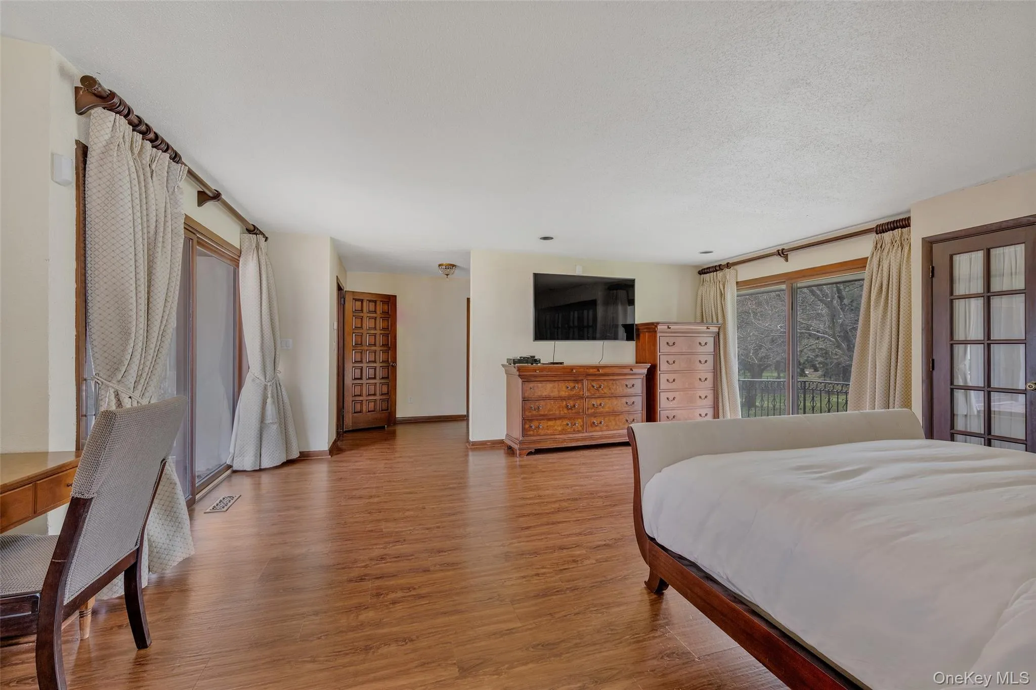 8 Plaka Court, Oyster Bay, NY, 6 Bedrooms Bedrooms, 16 Rooms Rooms,4 BathroomsBathrooms,Residential Lease,For Rent,Plaka,0,1033463 8 Plaka Court, Oyster Bay, NY, 6 Bedrooms Bedrooms, 16 Rooms Rooms,4 BathroomsBathrooms,Residential Lease,For Rent,Plaka,0,1033463