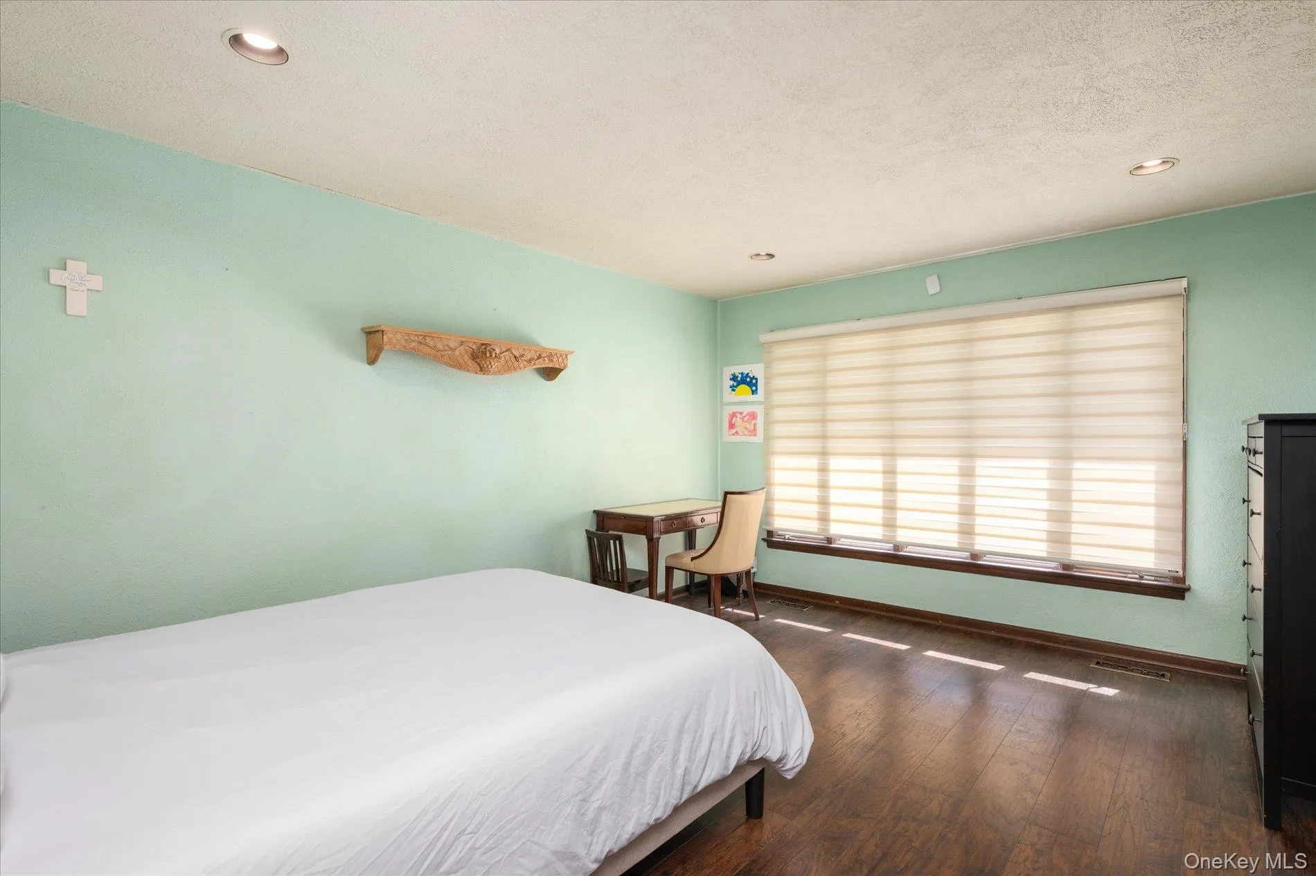 8 Plaka Court, Oyster Bay, NY, 6 Bedrooms Bedrooms, 16 Rooms Rooms,4 BathroomsBathrooms,Residential Lease,For Rent,Plaka,0,1033463 8 Plaka Court, Oyster Bay, NY, 6 Bedrooms Bedrooms, 16 Rooms Rooms,4 BathroomsBathrooms,Residential Lease,For Rent,Plaka,0,1033463