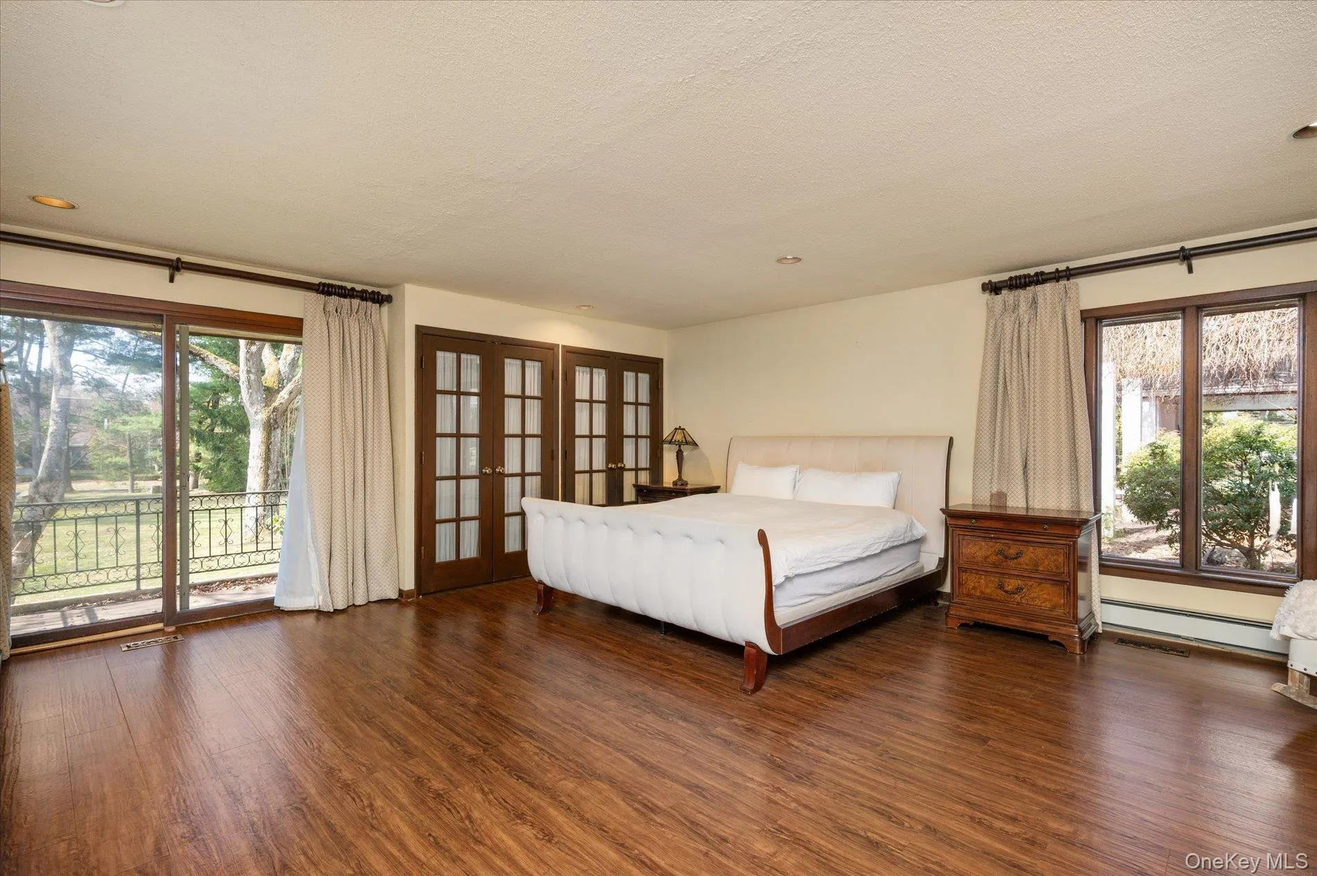 8 Plaka Court, Oyster Bay, NY, 6 Bedrooms Bedrooms, 16 Rooms Rooms,4 BathroomsBathrooms,Residential Lease,For Rent,Plaka,0,1033463 8 Plaka Court, Oyster Bay, NY, 6 Bedrooms Bedrooms, 16 Rooms Rooms,4 BathroomsBathrooms,Residential Lease,For Rent,Plaka,0,1033463