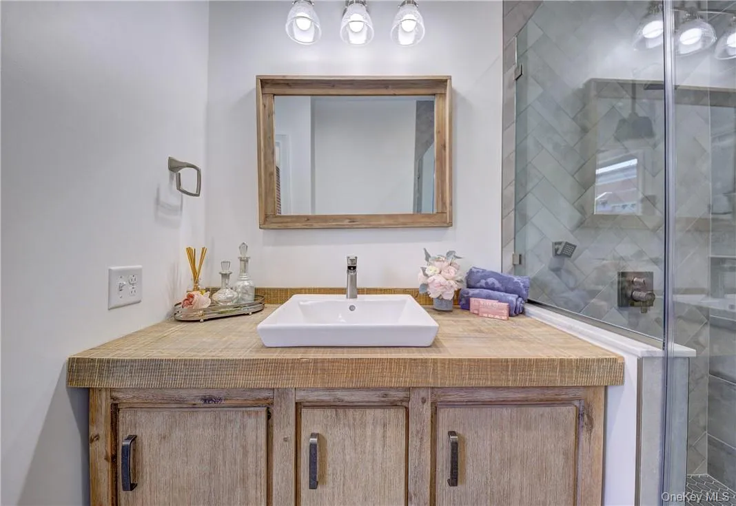 226 Main Street, Beacon, NY, 2 Bedrooms Bedrooms, 7 Rooms Rooms,2 BathroomsBathrooms,Residential,For Rent,Main,0,1033464 226 Main Street, Beacon, NY, 2 Bedrooms Bedrooms, 7 Rooms Rooms,2 BathroomsBathrooms,Residential,For Rent,Main,0,1033464