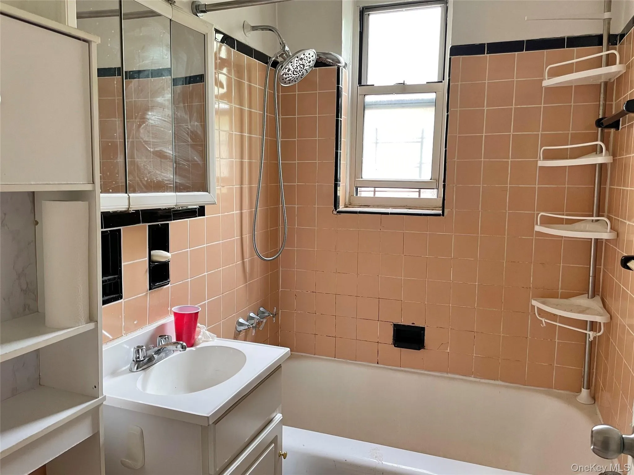 65-15 Yellowstone Boulevard, New York, NY, 1 Bedroom Bedrooms, 3 Rooms Rooms,1 BathroomBathrooms,Residential,For Rent,Yellowstone,0,1033465 65-15 Yellowstone Boulevard, New York, NY, 1 Bedroom Bedrooms, 3 Rooms Rooms,1 BathroomBathrooms,Residential,For Rent,Yellowstone,0,1033465