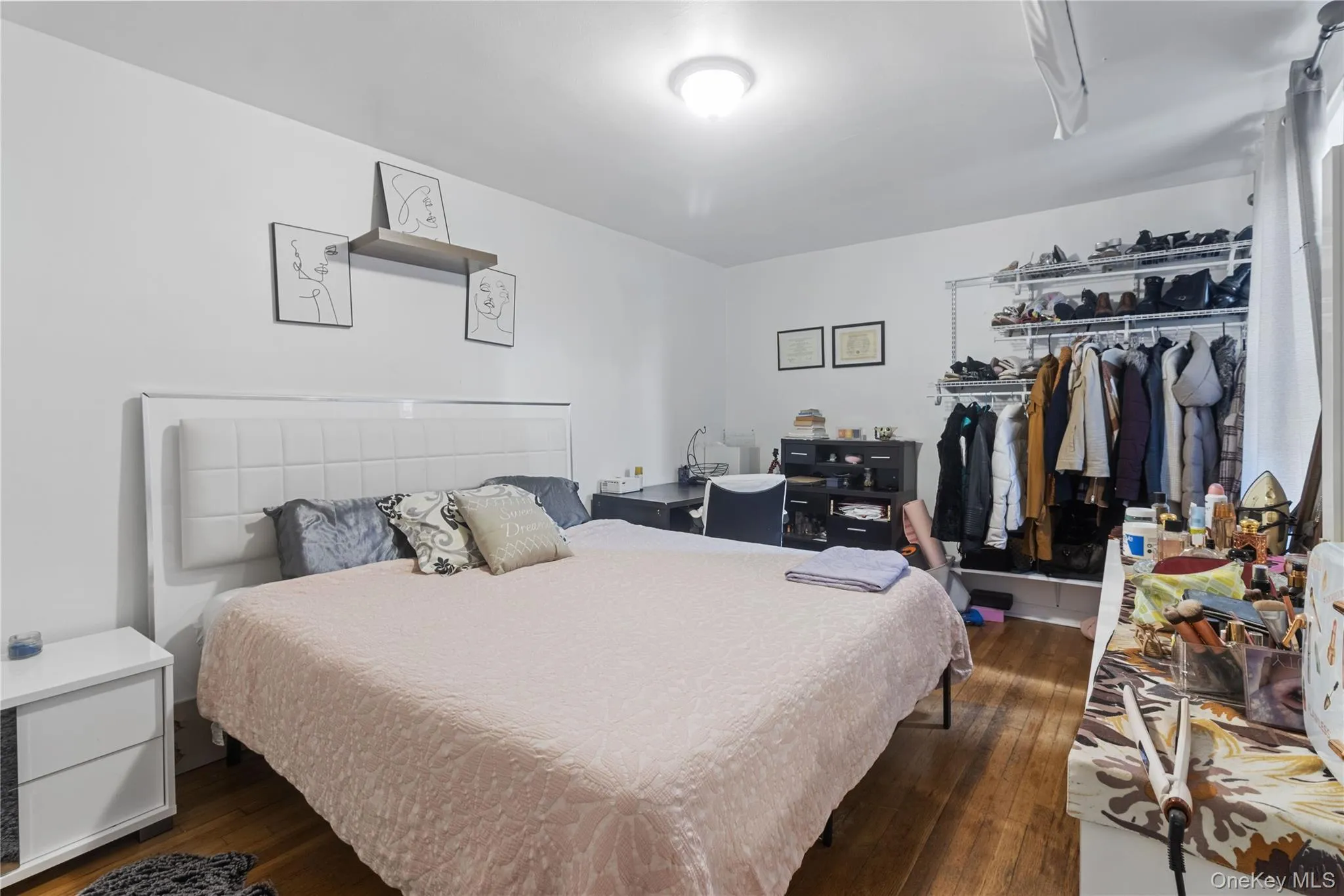 3299 Cambridge Avenue, New York, NY, 1 Bedroom Bedrooms, 3 Rooms Rooms,1 BathroomBathrooms,Residential,For Rent,Cambridge,0,1033466 3299 Cambridge Avenue, New York, NY, 1 Bedroom Bedrooms, 3 Rooms Rooms,1 BathroomBathrooms,Residential,For Rent,Cambridge,0,1033466