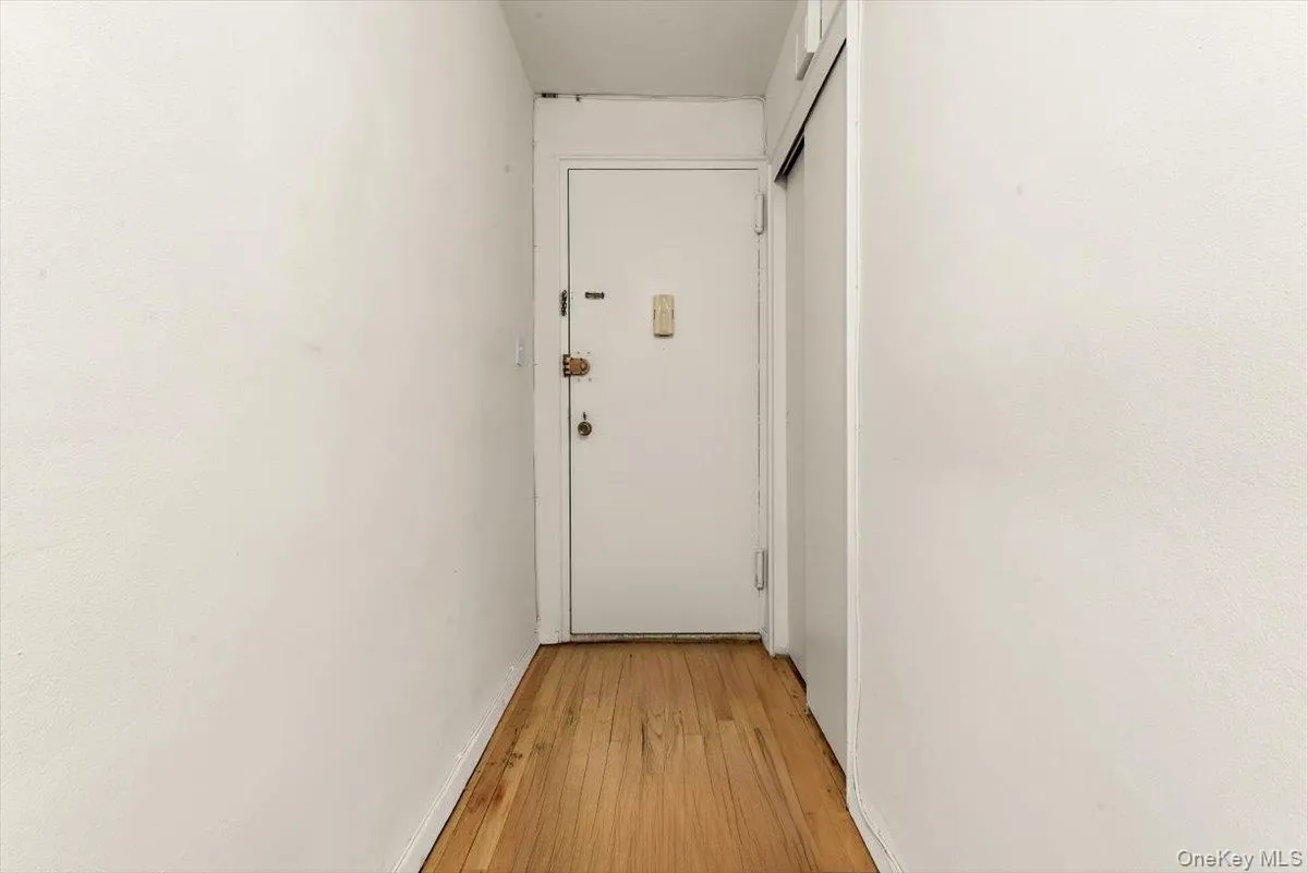 67-50 Thornton Place, New York, NY, 1 Bedroom Bedrooms, 4 Rooms Rooms,1 BathroomBathrooms,Residential,For Rent,Thornton,0,1033467 67-50 Thornton Place, New York, NY, 1 Bedroom Bedrooms, 4 Rooms Rooms,1 BathroomBathrooms,Residential,For Rent,Thornton,0,1033467