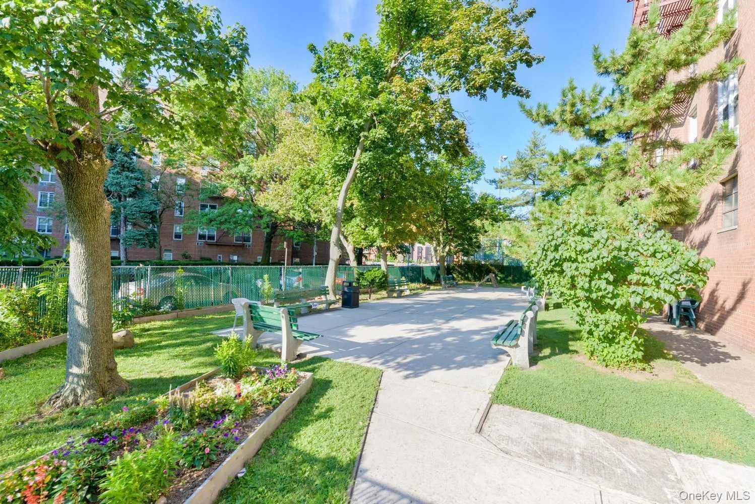 67-50 Thornton Place, New York, NY, 1 Bedroom Bedrooms, 4 Rooms Rooms,1 BathroomBathrooms,Residential,For Rent,Thornton,0,1033467 67-50 Thornton Place, New York, NY, 1 Bedroom Bedrooms, 4 Rooms Rooms,1 BathroomBathrooms,Residential,For Rent,Thornton,0,1033467