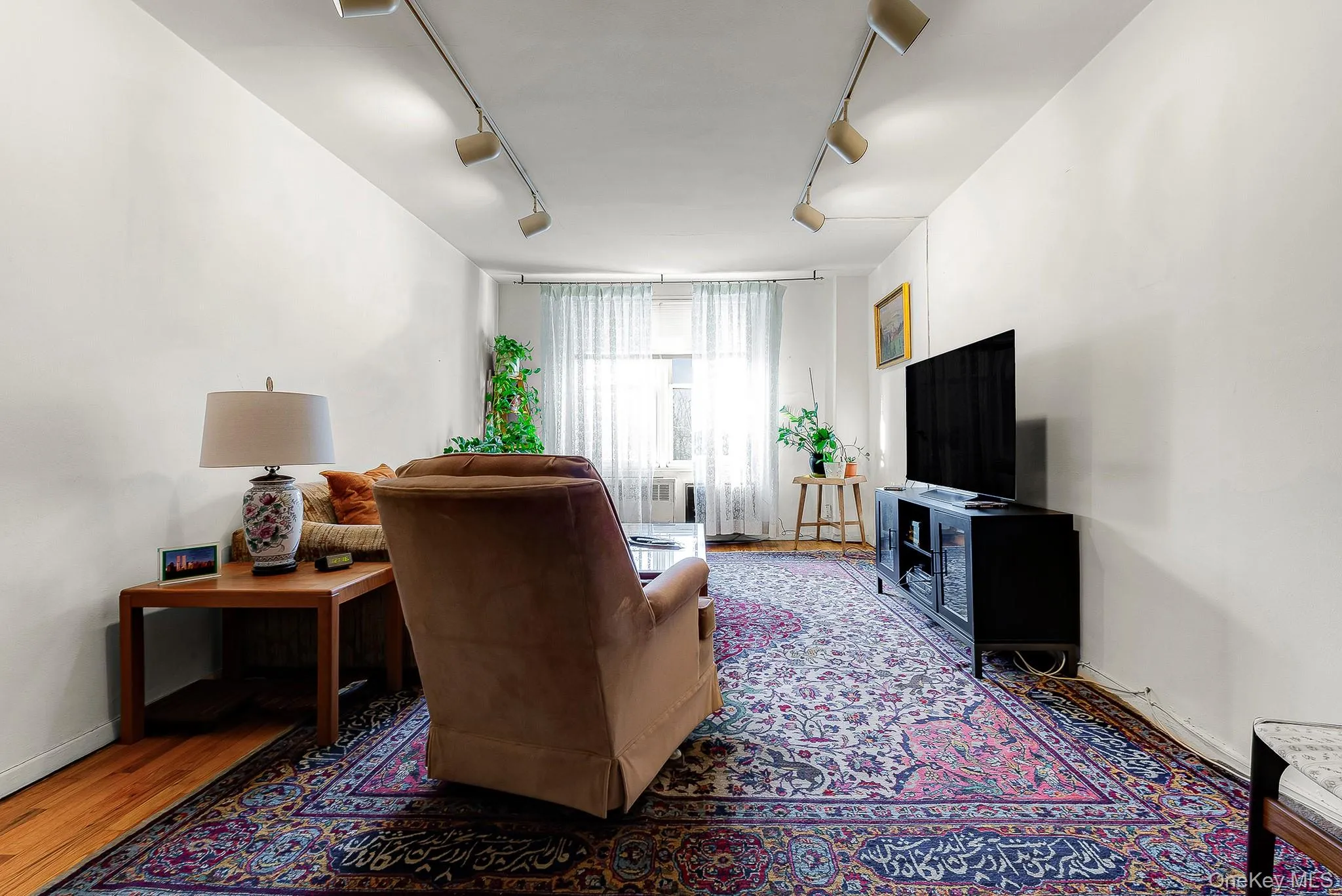 67-50 Thornton Place, New York, NY, 1 Bedroom Bedrooms, 4 Rooms Rooms,1 BathroomBathrooms,Residential,For Rent,Thornton,0,1033467 67-50 Thornton Place, New York, NY, 1 Bedroom Bedrooms, 4 Rooms Rooms,1 BathroomBathrooms,Residential,For Rent,Thornton,0,1033467