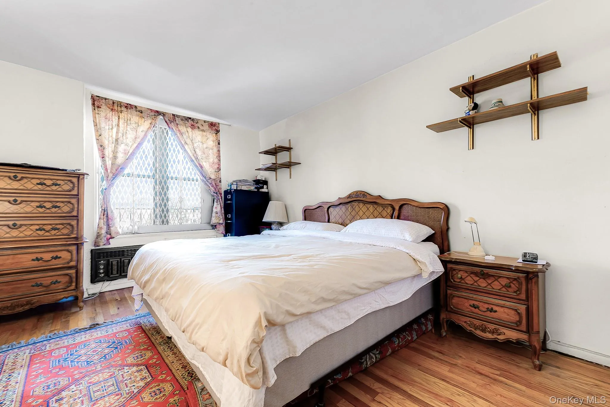 67-50 Thornton Place, New York, NY, 1 Bedroom Bedrooms, 4 Rooms Rooms,1 BathroomBathrooms,Residential,For Rent,Thornton,0,1033467 67-50 Thornton Place, New York, NY, 1 Bedroom Bedrooms, 4 Rooms Rooms,1 BathroomBathrooms,Residential,For Rent,Thornton,0,1033467