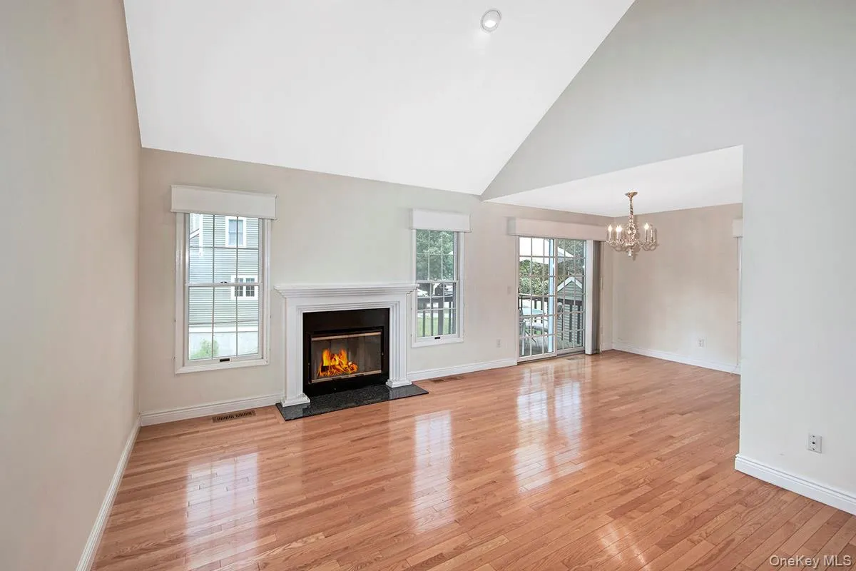1103 Regent Drive, Mount Kisco, NY, 2 Bedrooms Bedrooms, 6 Rooms Rooms,3 BathroomsBathrooms,Residential Lease,For Rent,Regent,0,1033476 1103 Regent Drive, Mount Kisco, NY, 2 Bedrooms Bedrooms, 6 Rooms Rooms,3 BathroomsBathrooms,Residential Lease,For Rent,Regent,0,1033476