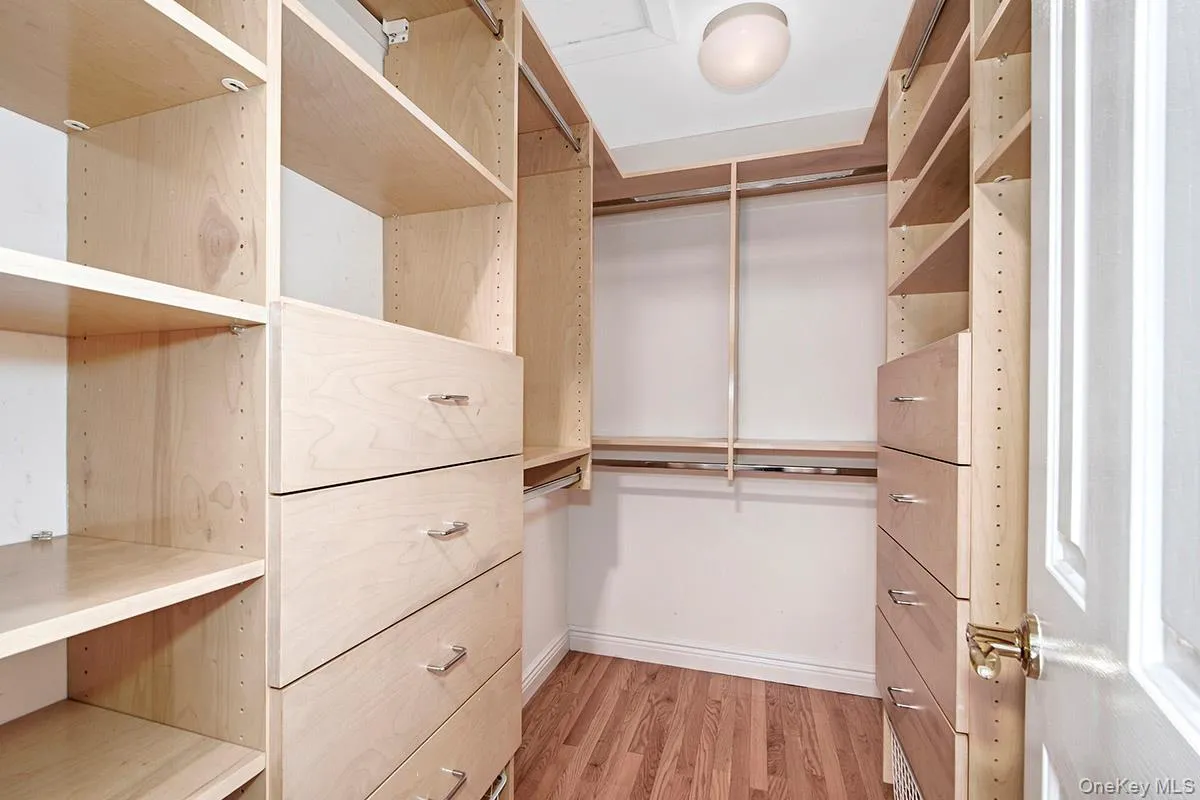 1103 Regent Drive, Mount Kisco, NY, 2 Bedrooms Bedrooms, 6 Rooms Rooms,3 BathroomsBathrooms,Residential Lease,For Rent,Regent,0,1033476 1103 Regent Drive, Mount Kisco, NY, 2 Bedrooms Bedrooms, 6 Rooms Rooms,3 BathroomsBathrooms,Residential Lease,For Rent,Regent,0,1033476