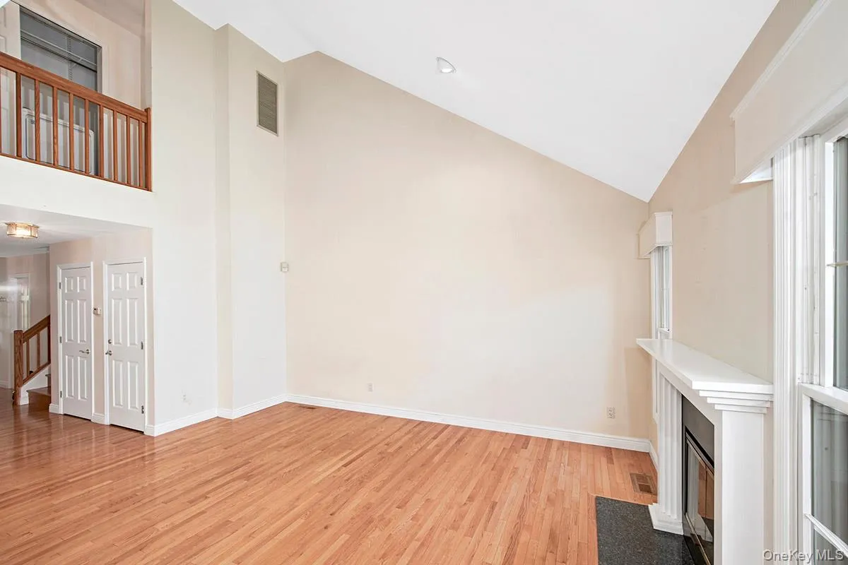 1103 Regent Drive, Mount Kisco, NY, 2 Bedrooms Bedrooms, 6 Rooms Rooms,3 BathroomsBathrooms,Residential Lease,For Rent,Regent,0,1033476 1103 Regent Drive, Mount Kisco, NY, 2 Bedrooms Bedrooms, 6 Rooms Rooms,3 BathroomsBathrooms,Residential Lease,For Rent,Regent,0,1033476