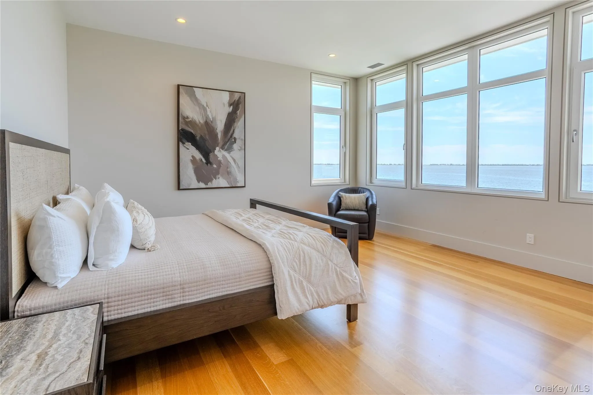 16 Cricket Path, Southampton, NY, 7 Bedrooms Bedrooms, 12 Rooms Rooms,5 BathroomsBathrooms,Residential,For Rent,Cricket,0,1033478 16 Cricket Path, Southampton, NY, 7 Bedrooms Bedrooms, 12 Rooms Rooms,5 BathroomsBathrooms,Residential,For Rent,Cricket,0,1033478