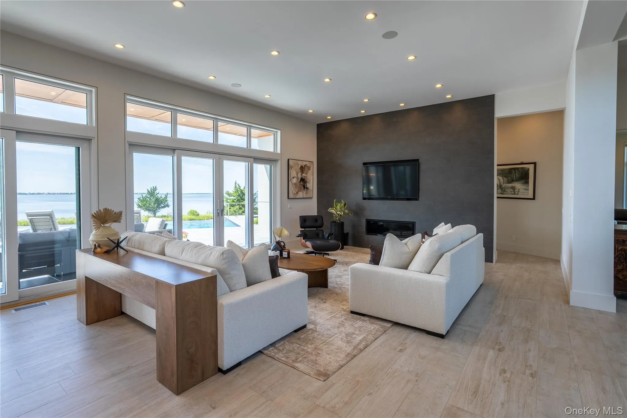 16 Cricket Path, Southampton, NY, 7 Bedrooms Bedrooms, 12 Rooms Rooms,5 BathroomsBathrooms,Residential,For Rent,Cricket,0,1033478 16 Cricket Path, Southampton, NY, 7 Bedrooms Bedrooms, 12 Rooms Rooms,5 BathroomsBathrooms,Residential,For Rent,Cricket,0,1033478
