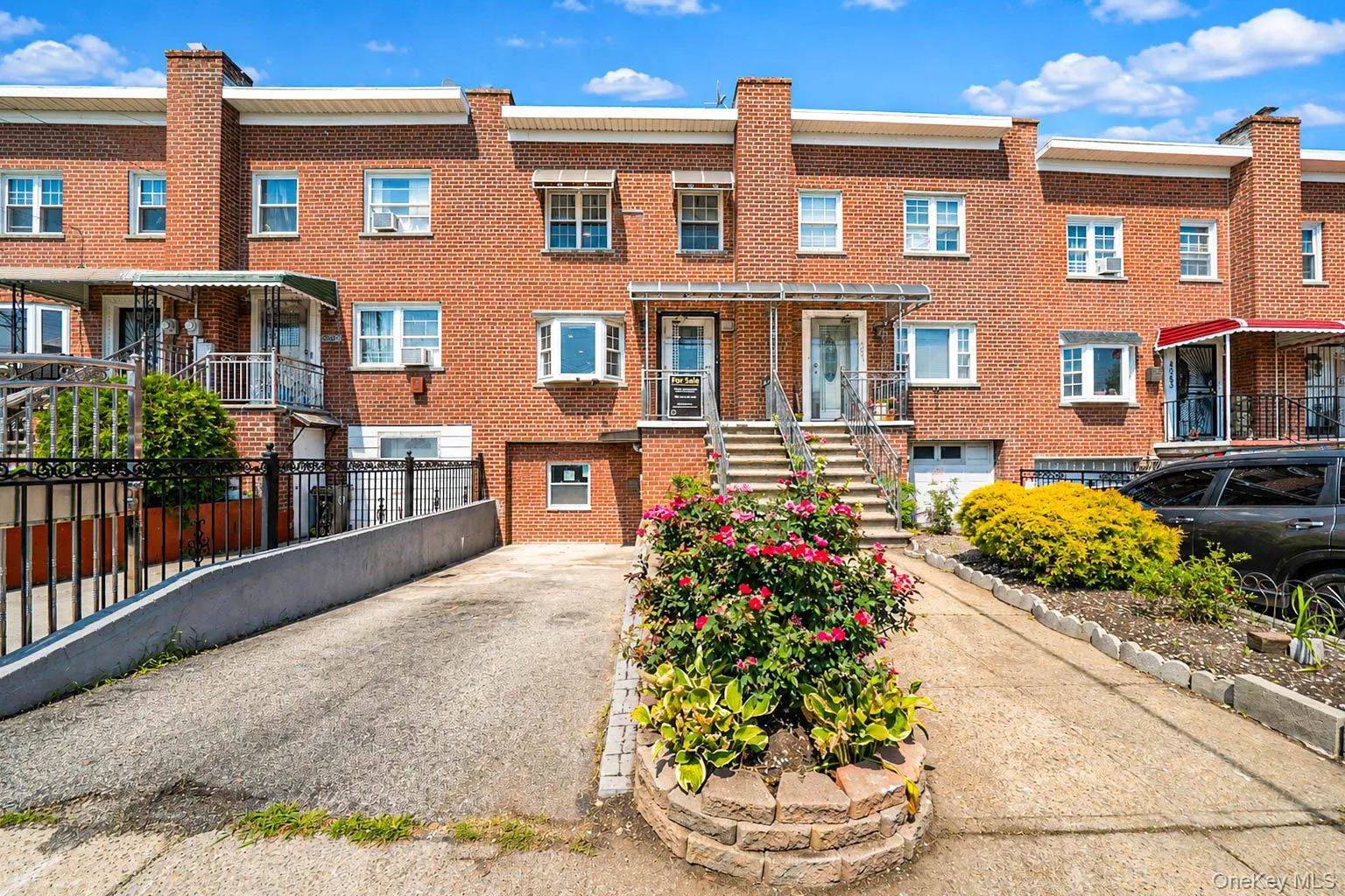 4059 Paulding Avenue, New York, NY, 5 Bedrooms Bedrooms, 7 Rooms Rooms,2 BathroomsBathrooms,Residential,For Rent,Paulding,0,1033479 4059 Paulding Avenue, New York, NY, 5 Bedrooms Bedrooms, 7 Rooms Rooms,2 BathroomsBathrooms,Residential,For Rent,Paulding,0,1033479