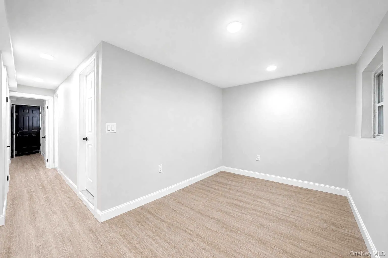 4059 Paulding Avenue, New York, NY, 5 Bedrooms Bedrooms, 7 Rooms Rooms,2 BathroomsBathrooms,Residential,For Rent,Paulding,0,1033479 4059 Paulding Avenue, New York, NY, 5 Bedrooms Bedrooms, 7 Rooms Rooms,2 BathroomsBathrooms,Residential,For Rent,Paulding,0,1033479