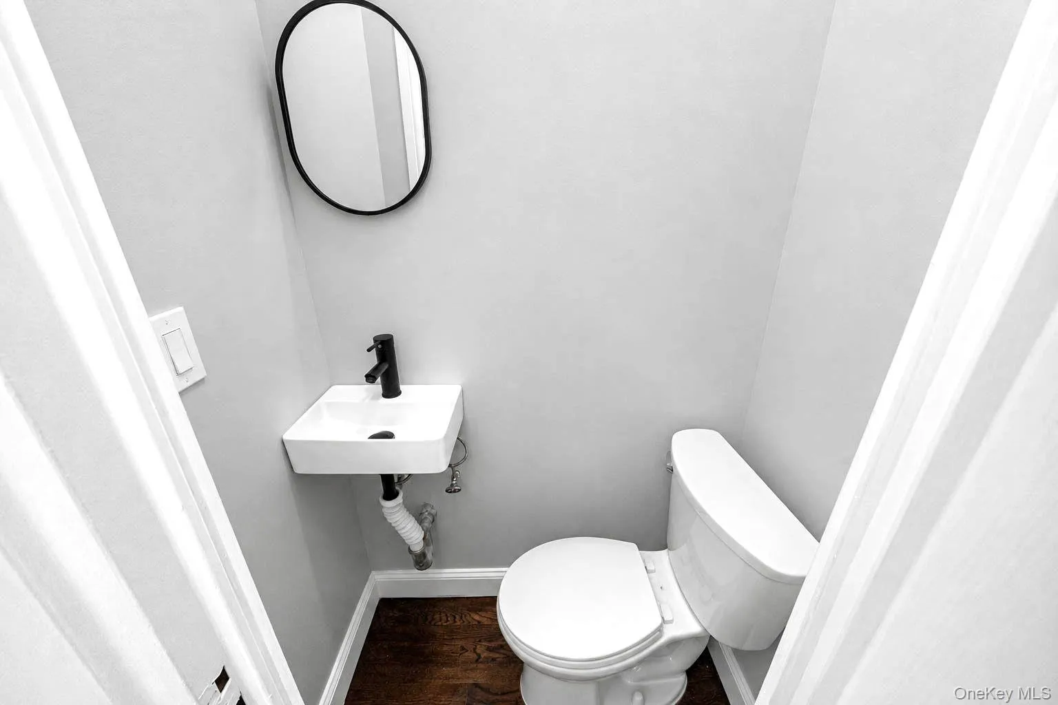 4059 Paulding Avenue, New York, NY, 5 Bedrooms Bedrooms, 7 Rooms Rooms,2 BathroomsBathrooms,Residential,For Rent,Paulding,0,1033479 4059 Paulding Avenue, New York, NY, 5 Bedrooms Bedrooms, 7 Rooms Rooms,2 BathroomsBathrooms,Residential,For Rent,Paulding,0,1033479