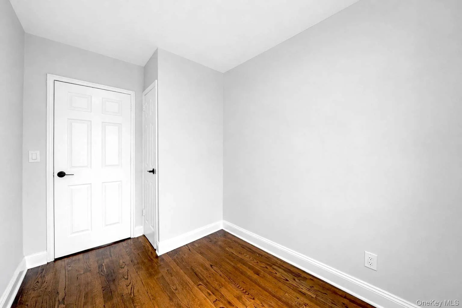 4059 Paulding Avenue, New York, NY, 5 Bedrooms Bedrooms, 7 Rooms Rooms,2 BathroomsBathrooms,Residential,For Rent,Paulding,0,1033479 4059 Paulding Avenue, New York, NY, 5 Bedrooms Bedrooms, 7 Rooms Rooms,2 BathroomsBathrooms,Residential,For Rent,Paulding,0,1033479