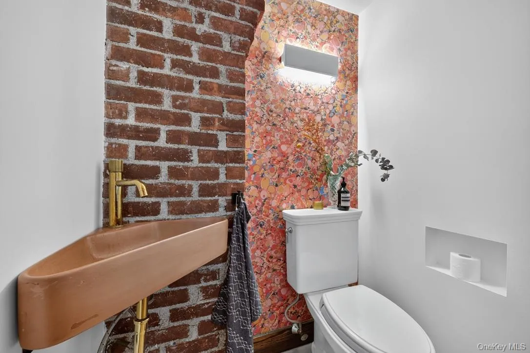 36 Center Street, Beacon, NY, 3 Bedrooms Bedrooms, 6 Rooms Rooms,2 BathroomsBathrooms,Residential Lease,For Rent,Center,0,1033480 36 Center Street, Beacon, NY, 3 Bedrooms Bedrooms, 6 Rooms Rooms,2 BathroomsBathrooms,Residential Lease,For Rent,Center,0,1033480