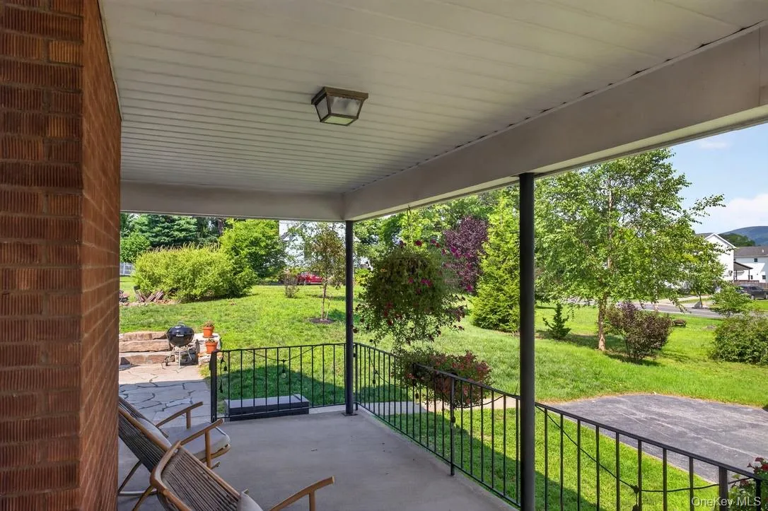 36 Center Street, Beacon, NY, 3 Bedrooms Bedrooms, 6 Rooms Rooms,2 BathroomsBathrooms,Residential Lease,For Rent,Center,0,1033480 36 Center Street, Beacon, NY, 3 Bedrooms Bedrooms, 6 Rooms Rooms,2 BathroomsBathrooms,Residential Lease,For Rent,Center,0,1033480