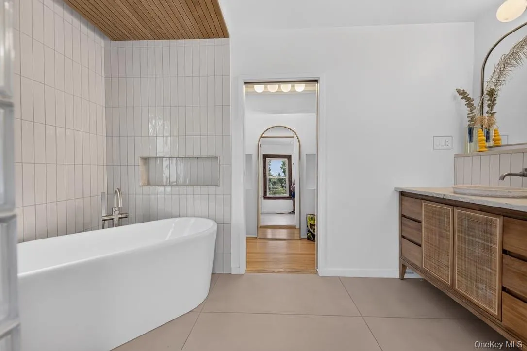 36 Center Street, Beacon, NY, 3 Bedrooms Bedrooms, 6 Rooms Rooms,2 BathroomsBathrooms,Residential Lease,For Rent,Center,0,1033480 36 Center Street, Beacon, NY, 3 Bedrooms Bedrooms, 6 Rooms Rooms,2 BathroomsBathrooms,Residential Lease,For Rent,Center,0,1033480