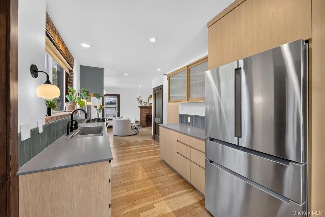 36 Center Street, Beacon, NY, 3 Bedrooms Bedrooms, 6 Rooms Rooms,2 BathroomsBathrooms,Residential Lease,For Rent,Center,0,1033480 36 Center Street, Beacon, NY, 3 Bedrooms Bedrooms, 6 Rooms Rooms,2 BathroomsBathrooms,Residential Lease,For Rent,Center,0,1033480