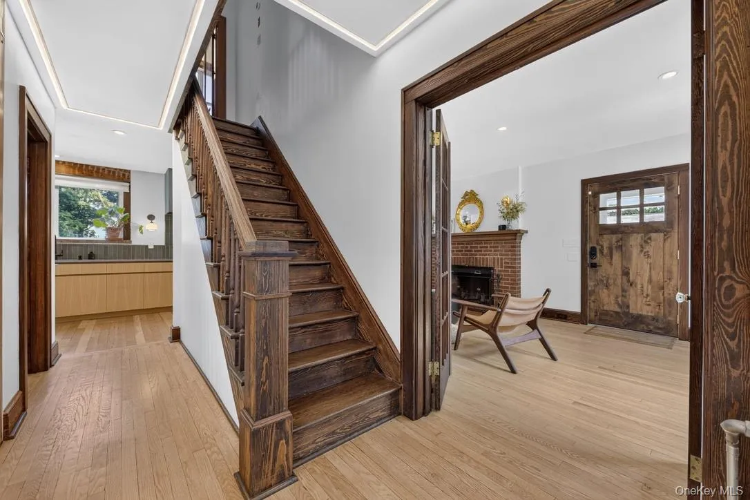 36 Center Street, Beacon, NY, 3 Bedrooms Bedrooms, 6 Rooms Rooms,2 BathroomsBathrooms,Residential Lease,For Rent,Center,0,1033480 36 Center Street, Beacon, NY, 3 Bedrooms Bedrooms, 6 Rooms Rooms,2 BathroomsBathrooms,Residential Lease,For Rent,Center,0,1033480