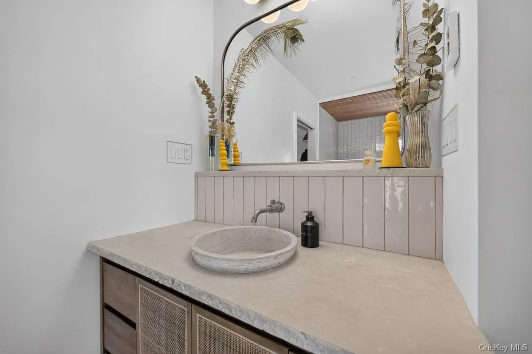 36 Center Street, Beacon, NY, 3 Bedrooms Bedrooms, 6 Rooms Rooms,2 BathroomsBathrooms,Residential Lease,For Rent,Center,0,1033480 36 Center Street, Beacon, NY, 3 Bedrooms Bedrooms, 6 Rooms Rooms,2 BathroomsBathrooms,Residential Lease,For Rent,Center,0,1033480