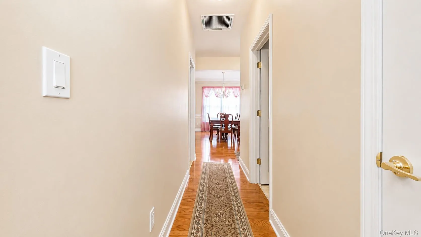 25 Sunflower Street, Middletown, NY, 2 Bedrooms Bedrooms, 6 Rooms Rooms,2 BathroomsBathrooms,Residential,For Rent,Sunflower,0,1033481 25 Sunflower Street, Middletown, NY, 2 Bedrooms Bedrooms, 6 Rooms Rooms,2 BathroomsBathrooms,Residential,For Rent,Sunflower,0,1033481
