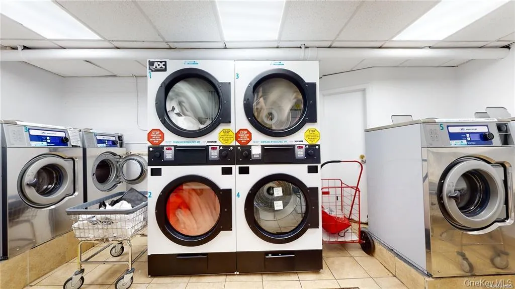 41-50 78th Street, New York, NY, 4 Rooms Rooms,1 BathroomBathrooms,Residential,For Rent,78th,0,1033482 41-50 78th Street, New York, NY, 4 Rooms Rooms,1 BathroomBathrooms,Residential,For Rent,78th,0,1033482