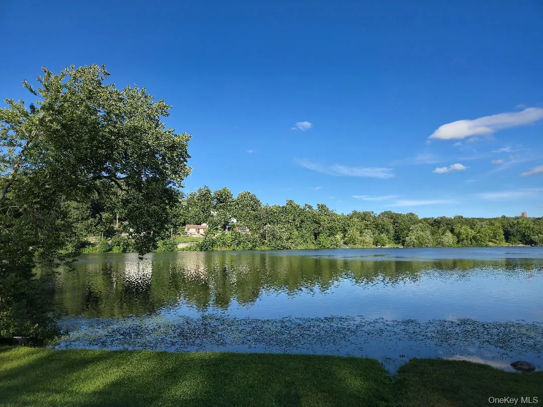 Nice, calm water that with ease your mind, after a hard days work! Nice, calm water that with ease your mind, after a hard days work!