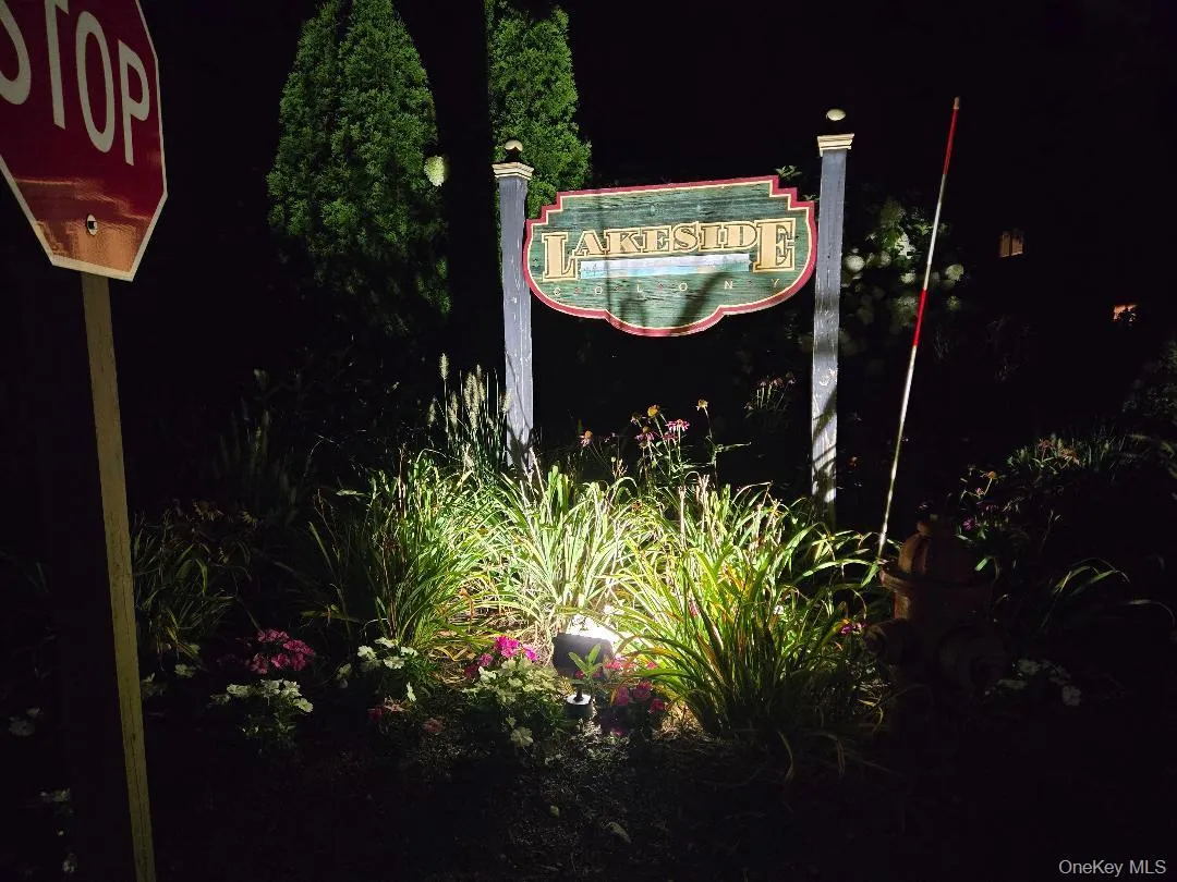 Nicely lit signage. Nicely lit signage.
