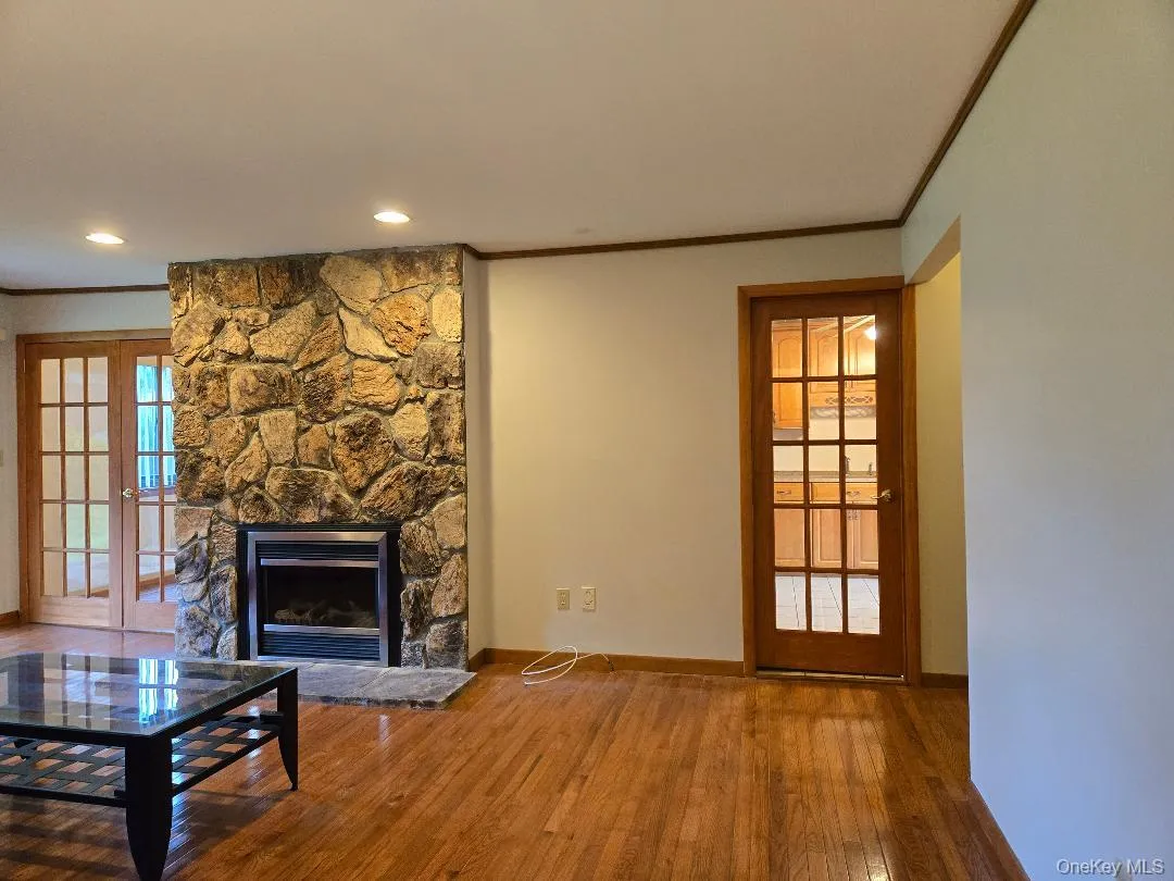 Another view of the very large living room, showing the door to the Kitchen. Another view of the very large living room, showing the door to the Kitchen.