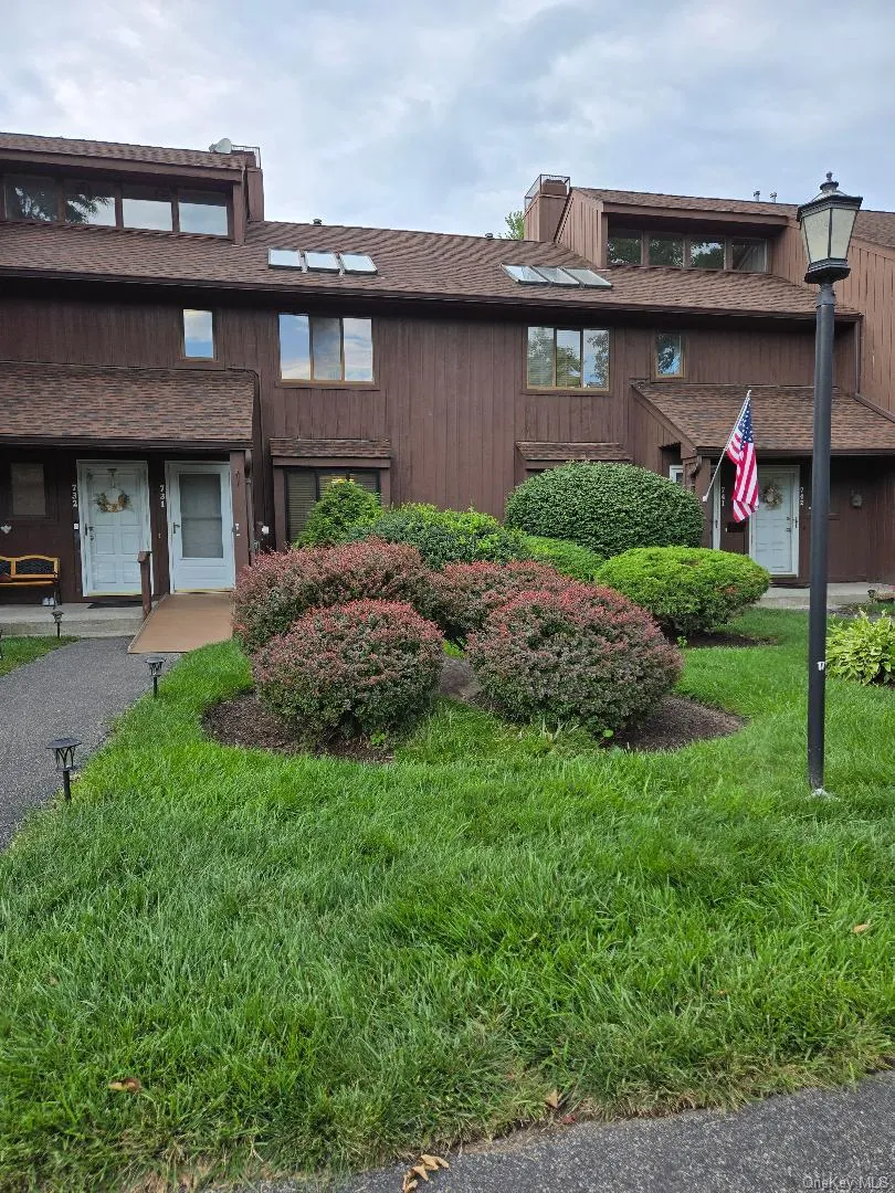 Another view of the Front Entry & Yard. Another view of the Front Entry & Yard.