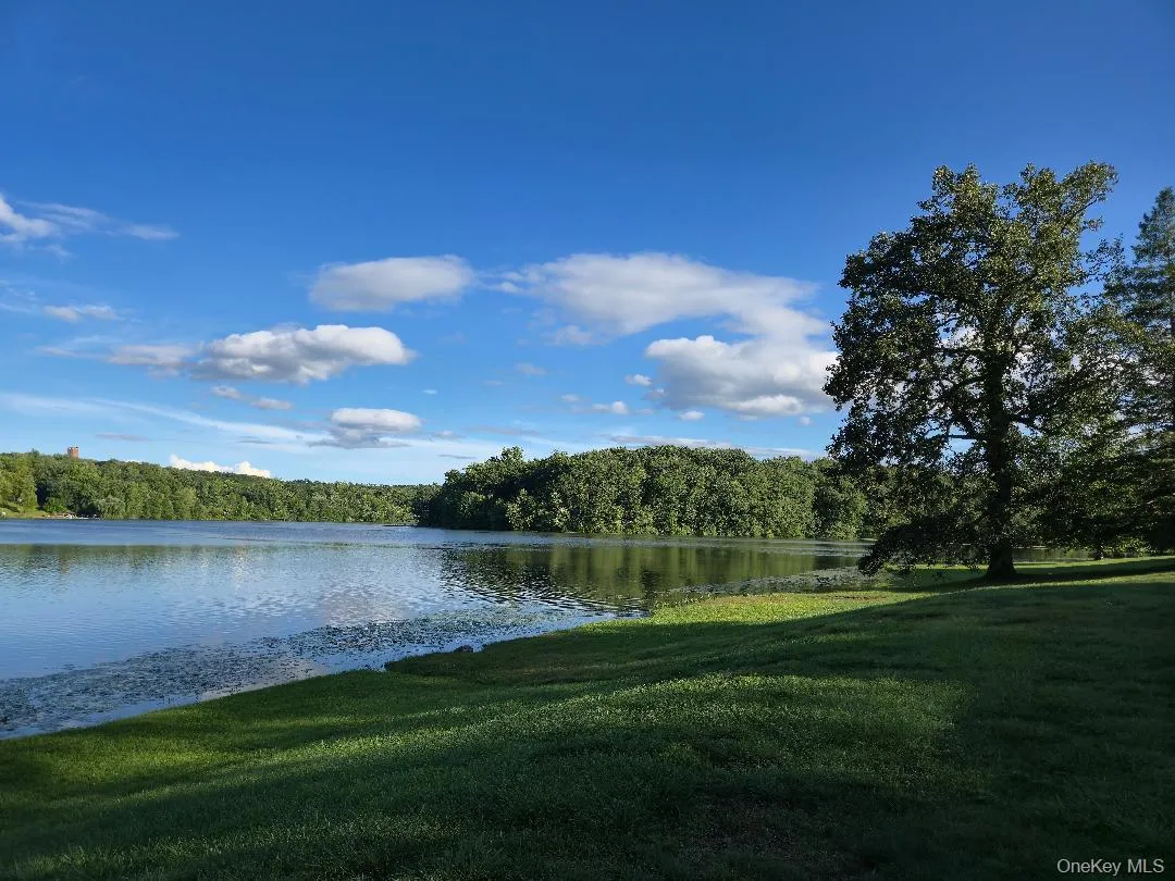 Gorgeous scenes on Mohegan Lake! Gorgeous scenes on Mohegan Lake!