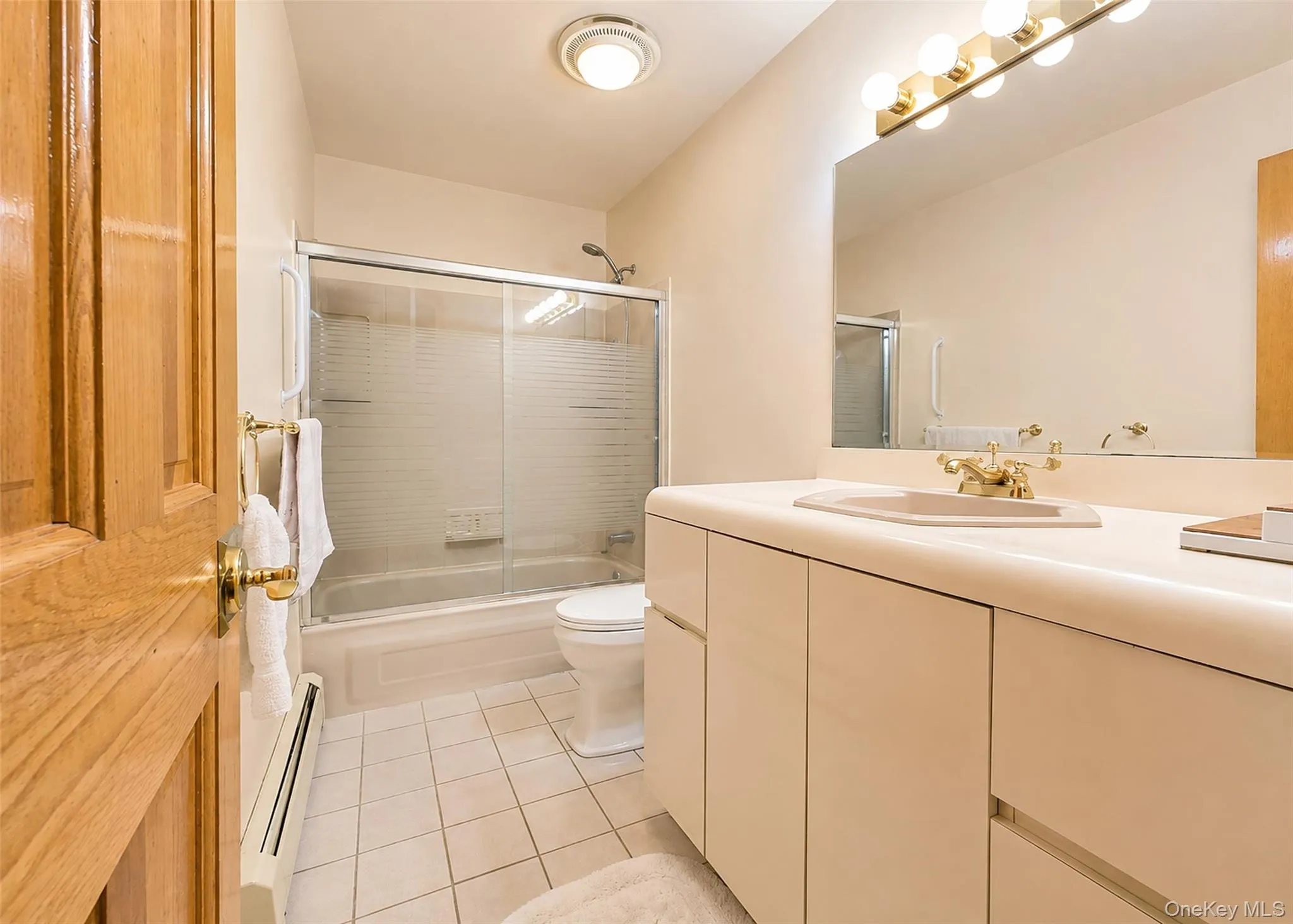 8 Virginia Drive, Brookhaven, NY, 4 Bedrooms Bedrooms, 8 Rooms Rooms,2 BathroomsBathrooms,Residential,For Rent,Virginia,0,1033489 8 Virginia Drive, Brookhaven, NY, 4 Bedrooms Bedrooms, 8 Rooms Rooms,2 BathroomsBathrooms,Residential,For Rent,Virginia,0,1033489