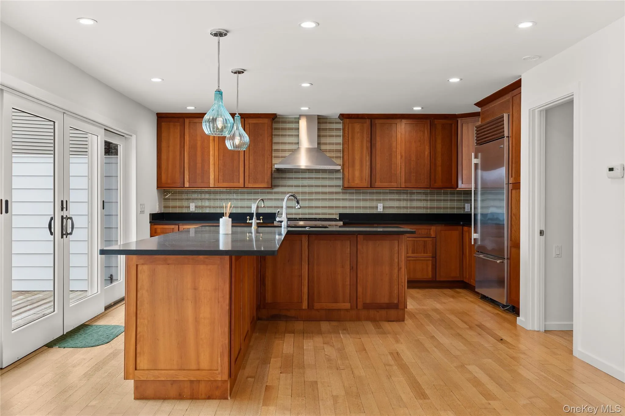 12 Bayview Avenue, Islip, NY, 3 Bedrooms Bedrooms, 6 Rooms Rooms,2 BathroomsBathrooms,Residential,For Rent,Bayview,0,1033491 12 Bayview Avenue, Islip, NY, 3 Bedrooms Bedrooms, 6 Rooms Rooms,2 BathroomsBathrooms,Residential,For Rent,Bayview,0,1033491