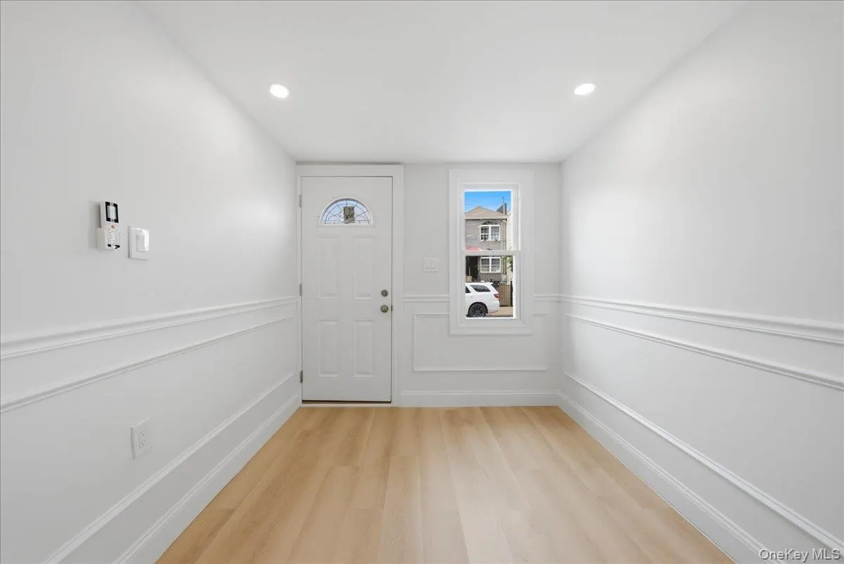 11829 154th Street, New York, NY, 3 Bedrooms Bedrooms, 8 Rooms Rooms,2 BathroomsBathrooms,Residential,For Rent,154th,0,1033492 11829 154th Street, New York, NY, 3 Bedrooms Bedrooms, 8 Rooms Rooms,2 BathroomsBathrooms,Residential,For Rent,154th,0,1033492