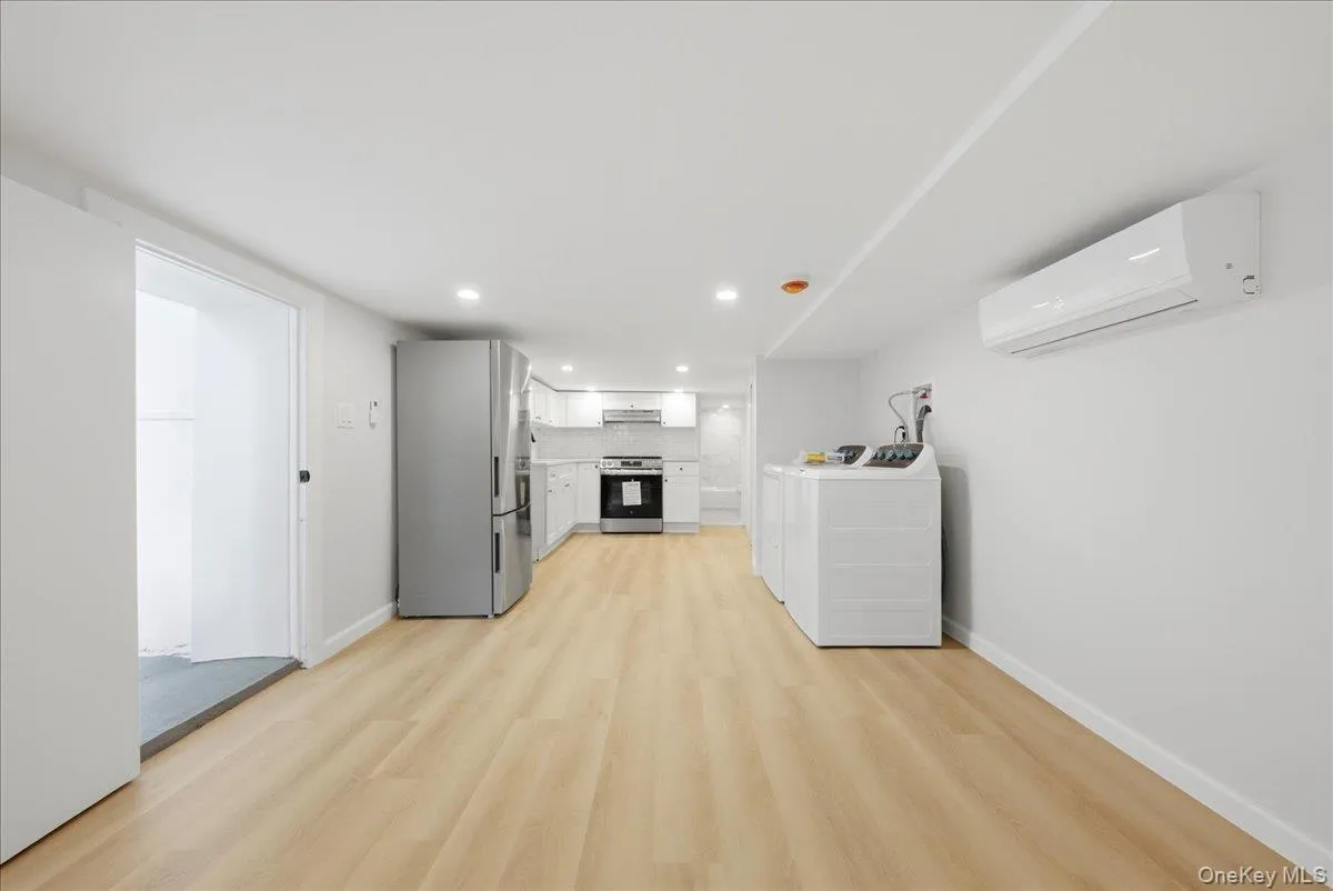 11829 154th Street, New York, NY, 3 Bedrooms Bedrooms, 8 Rooms Rooms,2 BathroomsBathrooms,Residential,For Rent,154th,0,1033492 11829 154th Street, New York, NY, 3 Bedrooms Bedrooms, 8 Rooms Rooms,2 BathroomsBathrooms,Residential,For Rent,154th,0,1033492