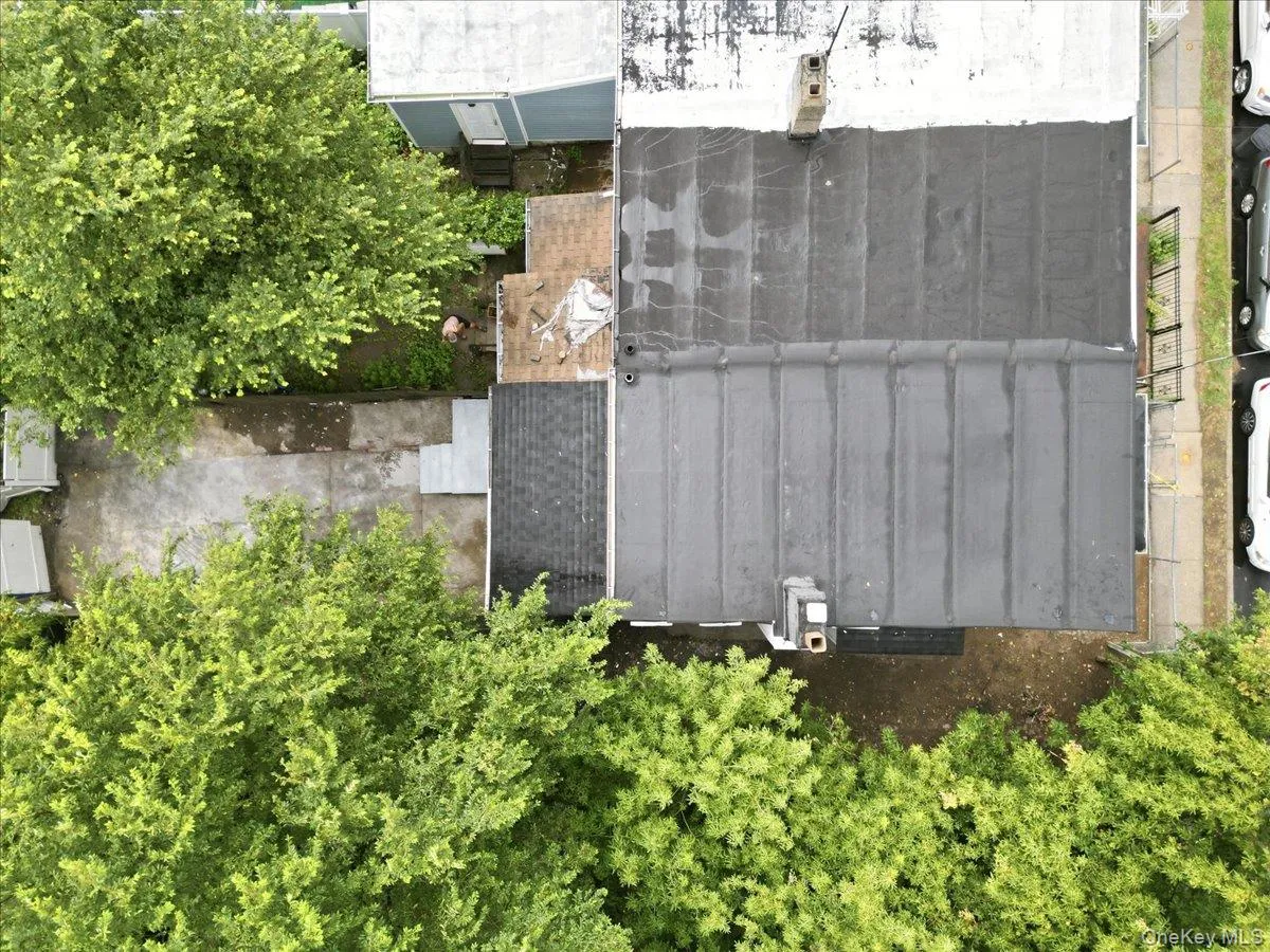 11829 154th Street, New York, NY, 3 Bedrooms Bedrooms, 8 Rooms Rooms,2 BathroomsBathrooms,Residential,For Rent,154th,0,1033492 11829 154th Street, New York, NY, 3 Bedrooms Bedrooms, 8 Rooms Rooms,2 BathroomsBathrooms,Residential,For Rent,154th,0,1033492