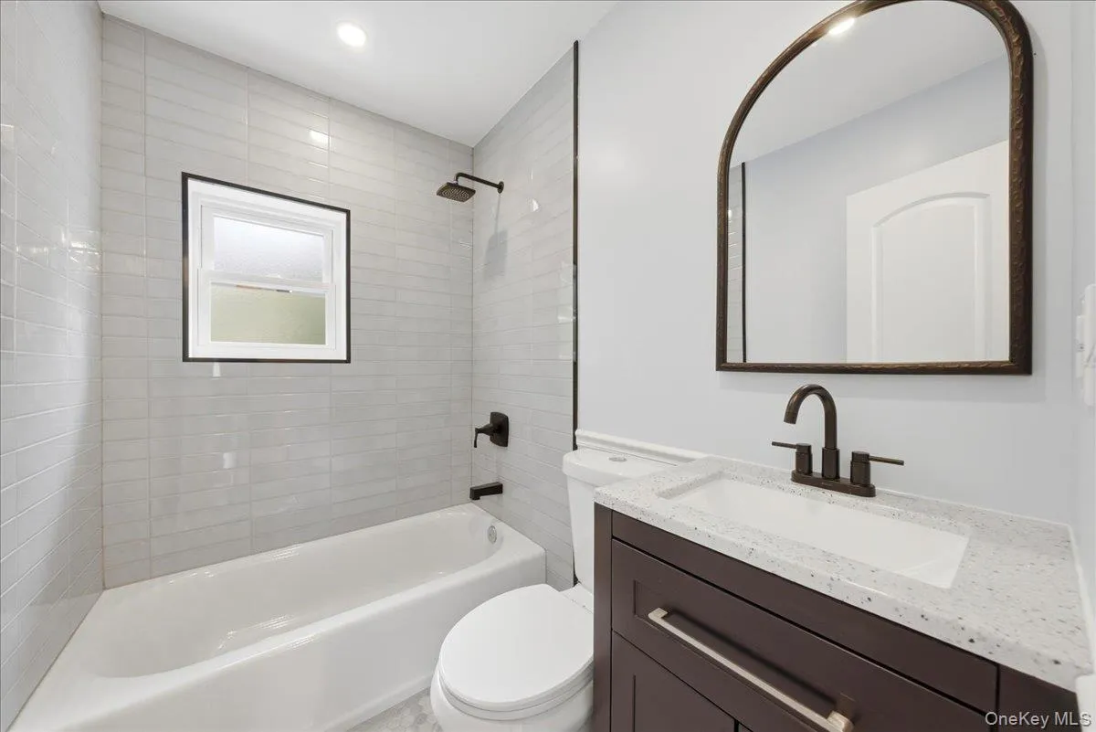 11829 154th Street, New York, NY, 3 Bedrooms Bedrooms, 8 Rooms Rooms,2 BathroomsBathrooms,Residential,For Rent,154th,0,1033492 11829 154th Street, New York, NY, 3 Bedrooms Bedrooms, 8 Rooms Rooms,2 BathroomsBathrooms,Residential,For Rent,154th,0,1033492
