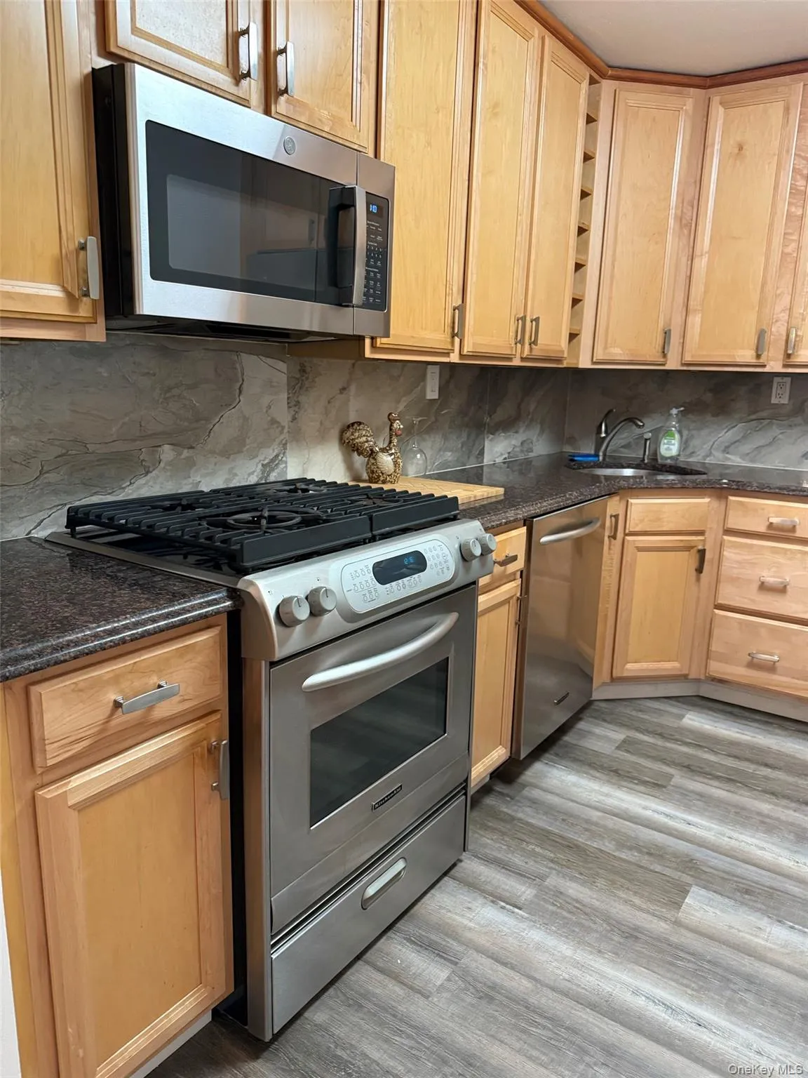 2 Fountain Lane, Greenburgh, NY, 1 Bedroom Bedrooms, 3 Rooms Rooms,1 BathroomBathrooms,Residential,For Rent,Fountain,0,1033493 2 Fountain Lane, Greenburgh, NY, 1 Bedroom Bedrooms, 3 Rooms Rooms,1 BathroomBathrooms,Residential,For Rent,Fountain,0,1033493