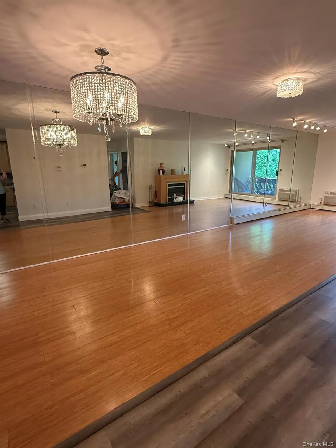 2 Fountain Lane, Greenburgh, NY, 1 Bedroom Bedrooms, 3 Rooms Rooms,1 BathroomBathrooms,Residential,For Rent,Fountain,0,1033493 2 Fountain Lane, Greenburgh, NY, 1 Bedroom Bedrooms, 3 Rooms Rooms,1 BathroomBathrooms,Residential,For Rent,Fountain,0,1033493