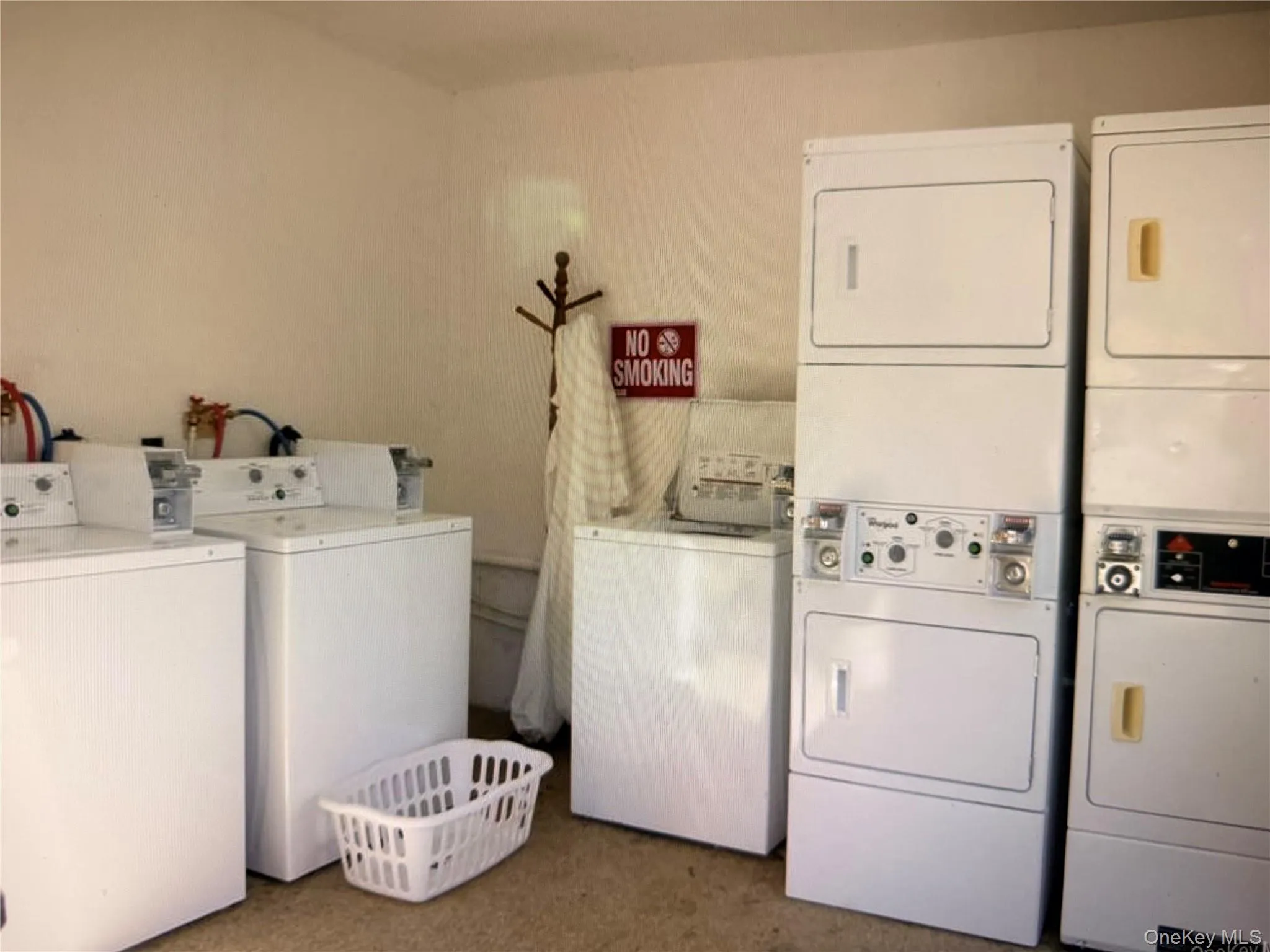 24 QUARTZ Lane, Greenville, NY, 1 Bedroom Bedrooms, 3 Rooms Rooms,1 BathroomBathrooms,Residential Lease,For Rent,QUARTZ,0,1033498 24 QUARTZ Lane, Greenville, NY, 1 Bedroom Bedrooms, 3 Rooms Rooms,1 BathroomBathrooms,Residential Lease,For Rent,QUARTZ,0,1033498