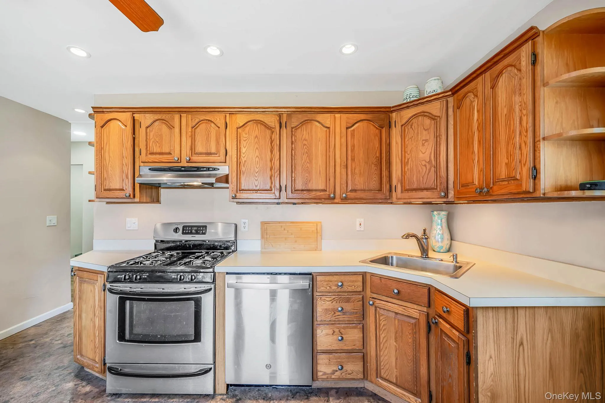155 Howard Street, Brookhaven, NY, 3 Bedrooms Bedrooms, 7 Rooms Rooms,2 BathroomsBathrooms,Residential,For Rent,Howard,0,1033502 155 Howard Street, Brookhaven, NY, 3 Bedrooms Bedrooms, 7 Rooms Rooms,2 BathroomsBathrooms,Residential,For Rent,Howard,0,1033502