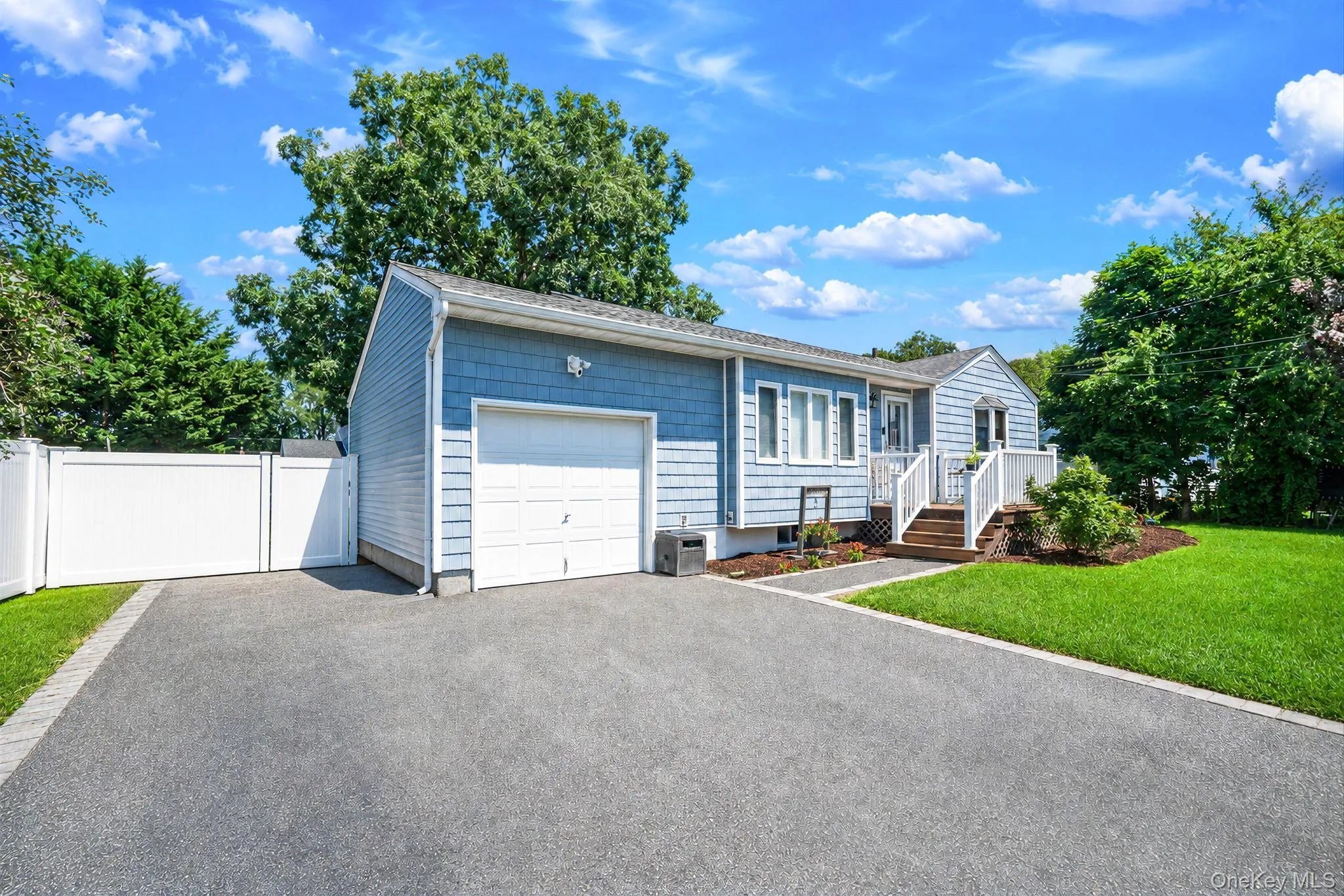 155 Howard Street, Brookhaven, NY, 3 Bedrooms Bedrooms, 7 Rooms Rooms,2 BathroomsBathrooms,Residential,For Rent,Howard,0,1033502 155 Howard Street, Brookhaven, NY, 3 Bedrooms Bedrooms, 7 Rooms Rooms,2 BathroomsBathrooms,Residential,For Rent,Howard,0,1033502