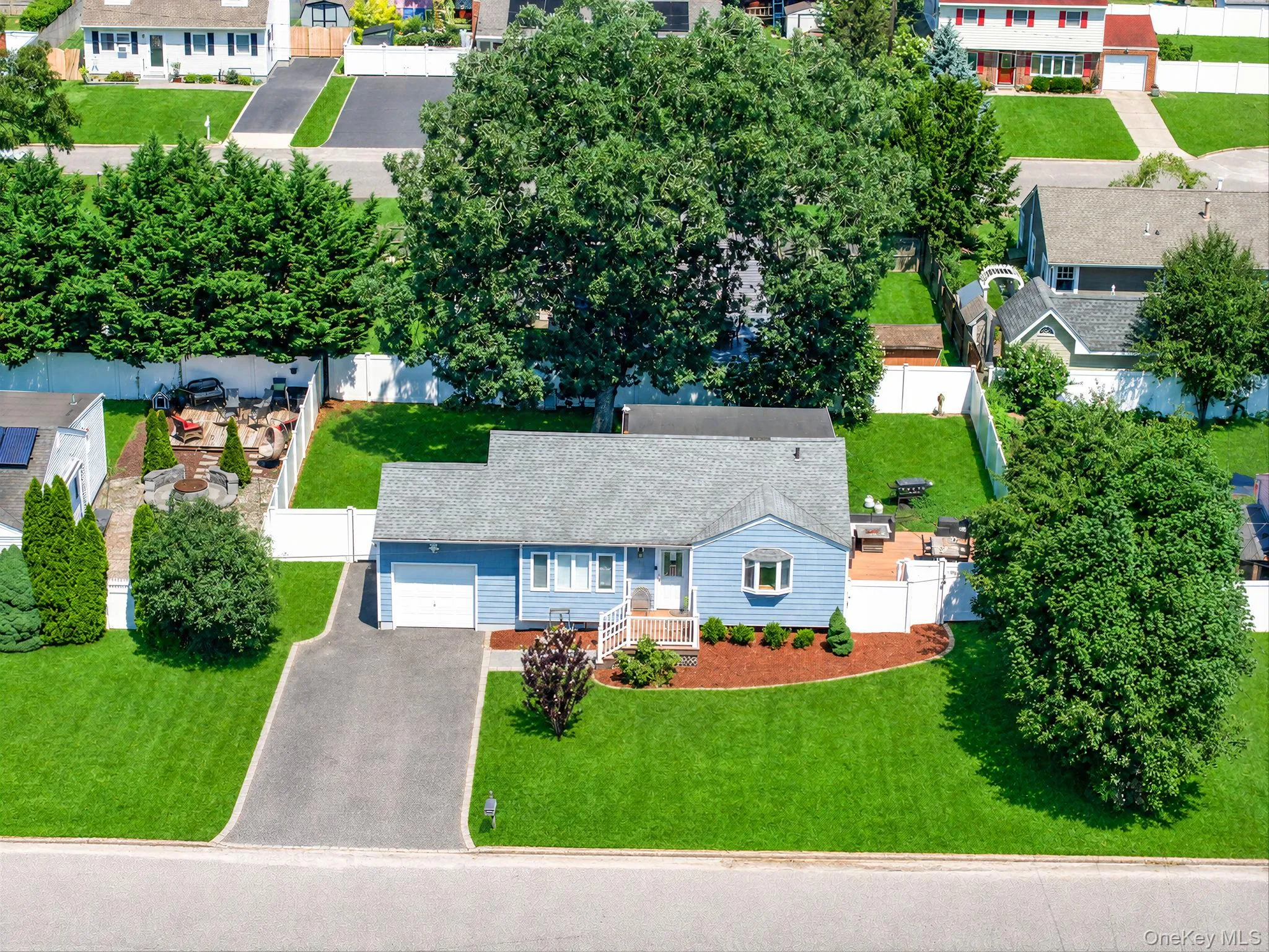 155 Howard Street, Brookhaven, NY, 3 Bedrooms Bedrooms, 7 Rooms Rooms,2 BathroomsBathrooms,Residential,For Rent,Howard,0,1033502 155 Howard Street, Brookhaven, NY, 3 Bedrooms Bedrooms, 7 Rooms Rooms,2 BathroomsBathrooms,Residential,For Rent,Howard,0,1033502