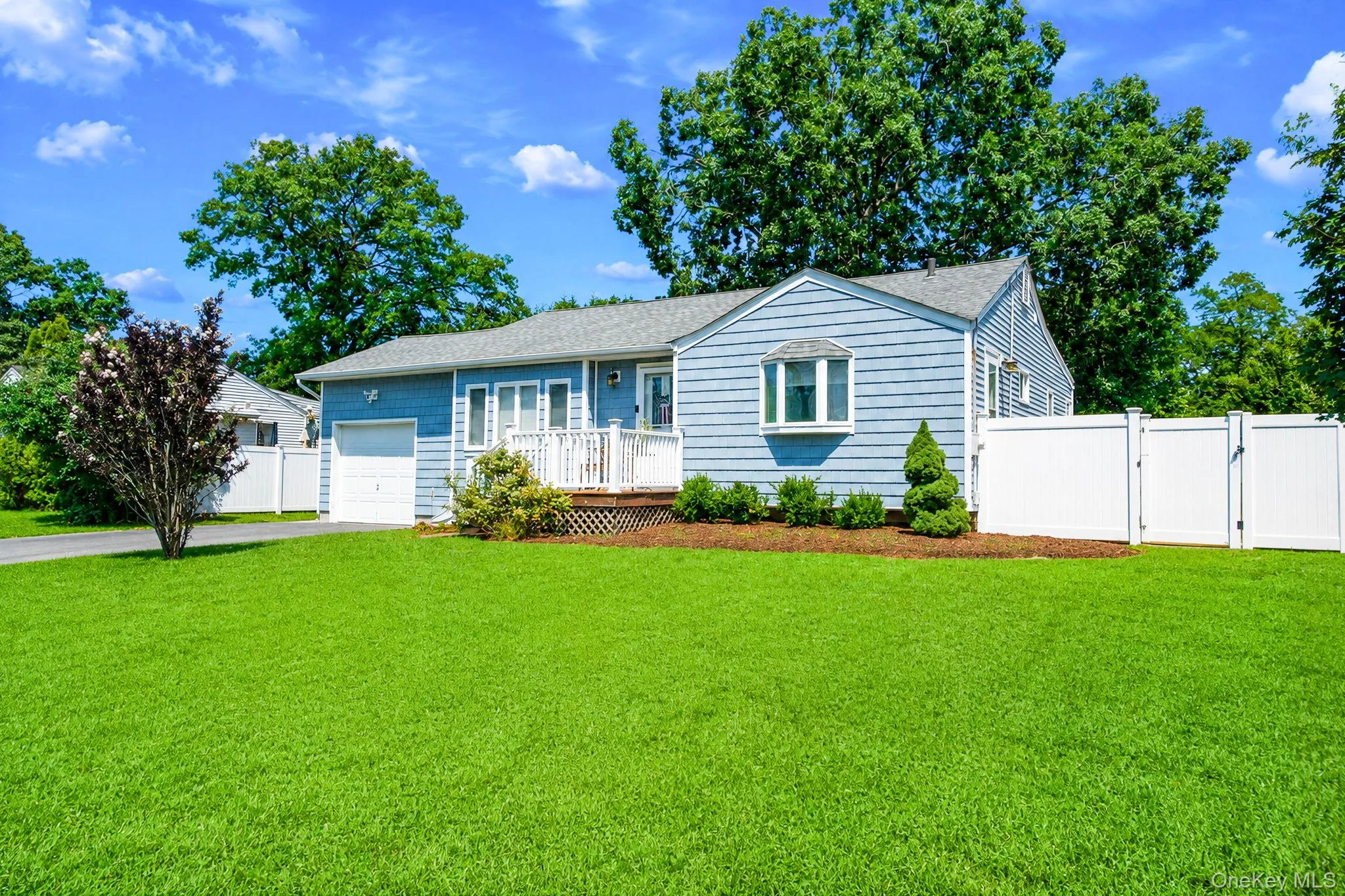 155 Howard Street, Brookhaven, NY, 3 Bedrooms Bedrooms, 7 Rooms Rooms,2 BathroomsBathrooms,Residential,For Rent,Howard,0,1033502 155 Howard Street, Brookhaven, NY, 3 Bedrooms Bedrooms, 7 Rooms Rooms,2 BathroomsBathrooms,Residential,For Rent,Howard,0,1033502